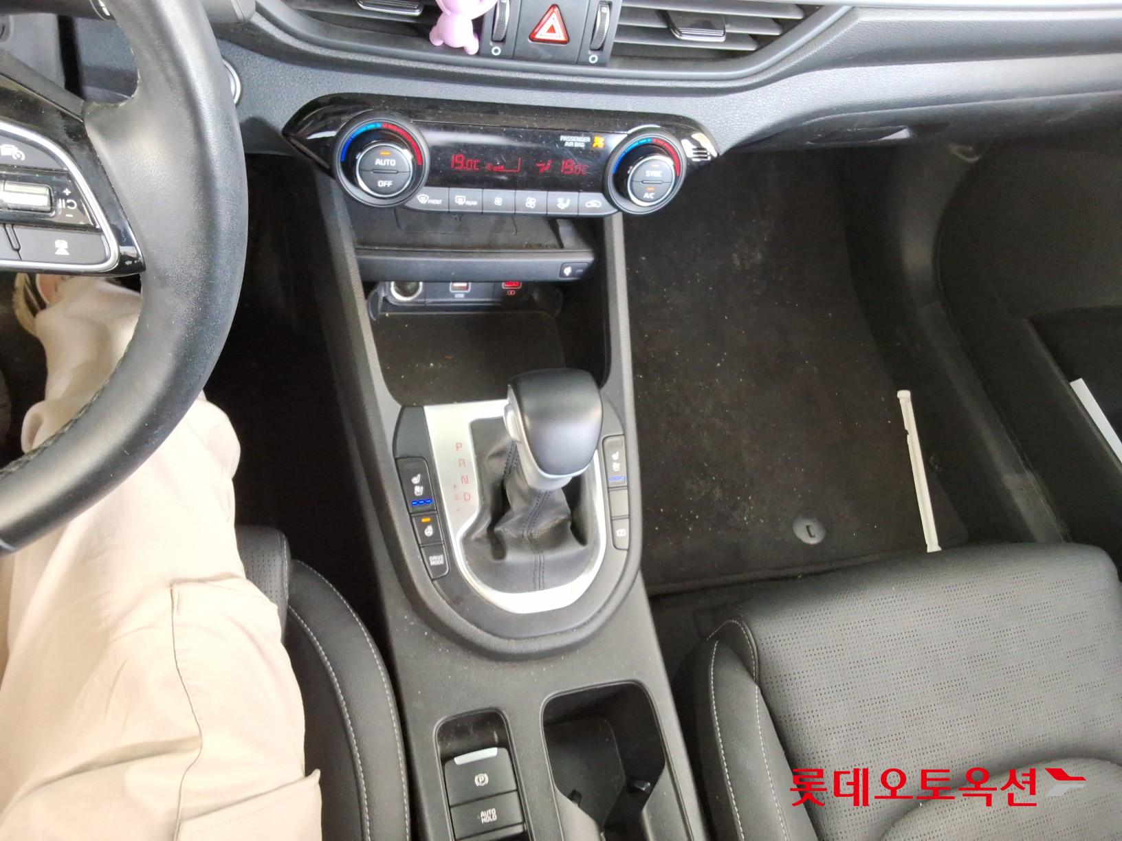 Kia K3 - 34