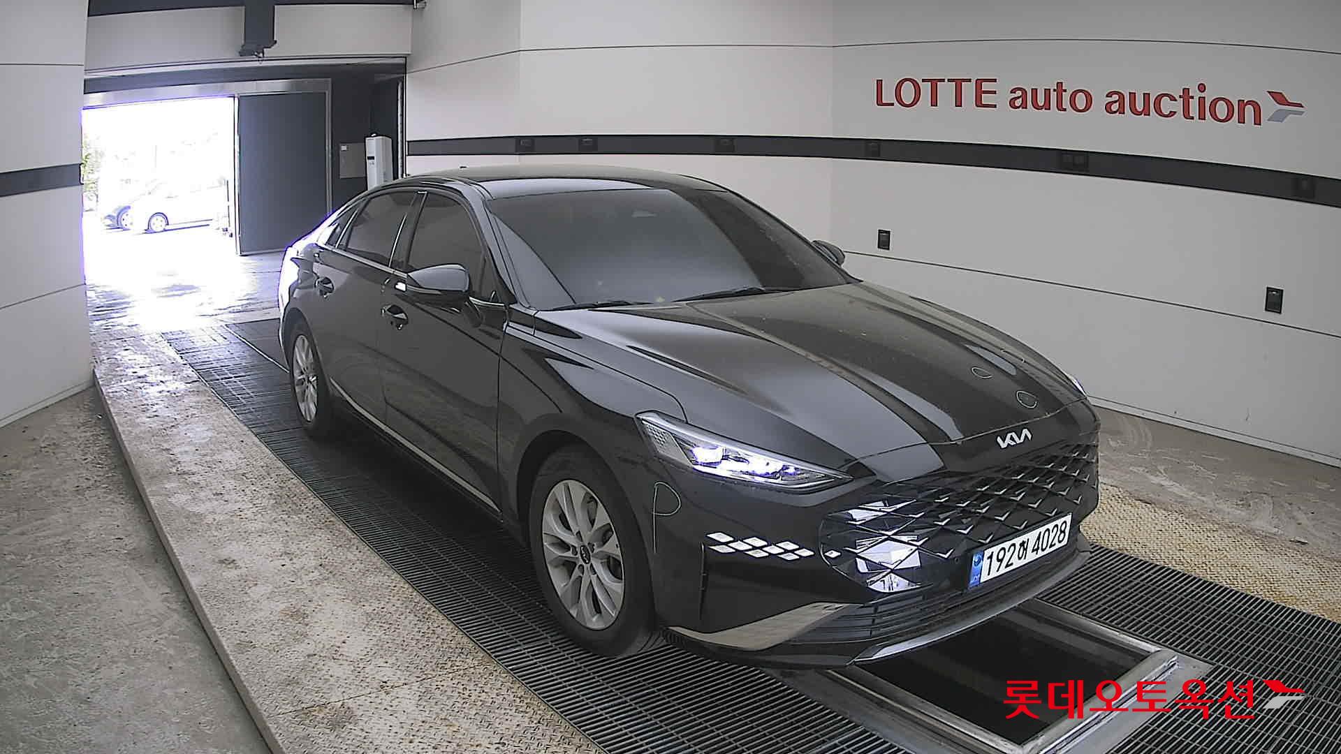 كيا K8 2023 - صورة 6