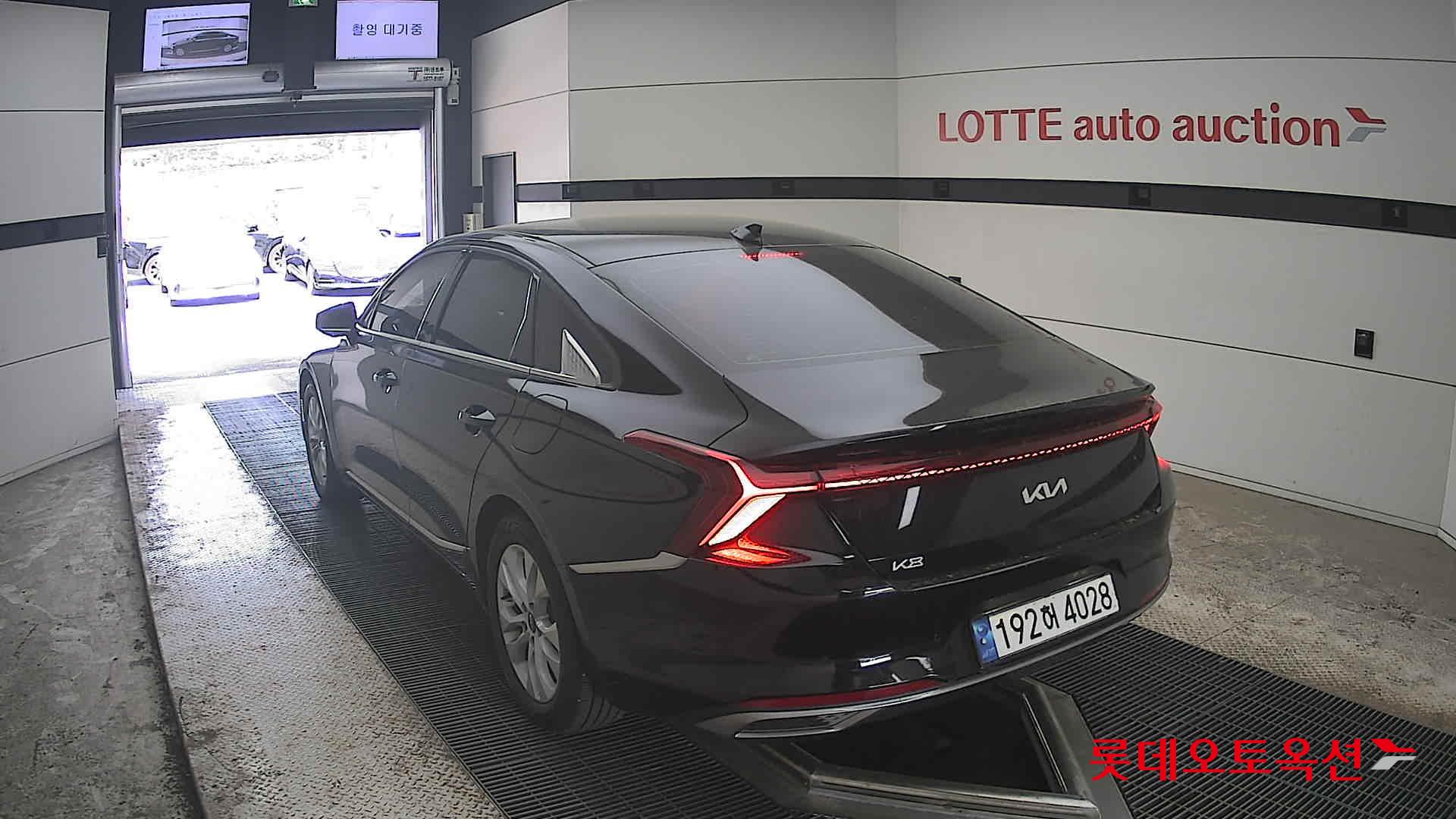 كيا K8 2023 - صورة 16