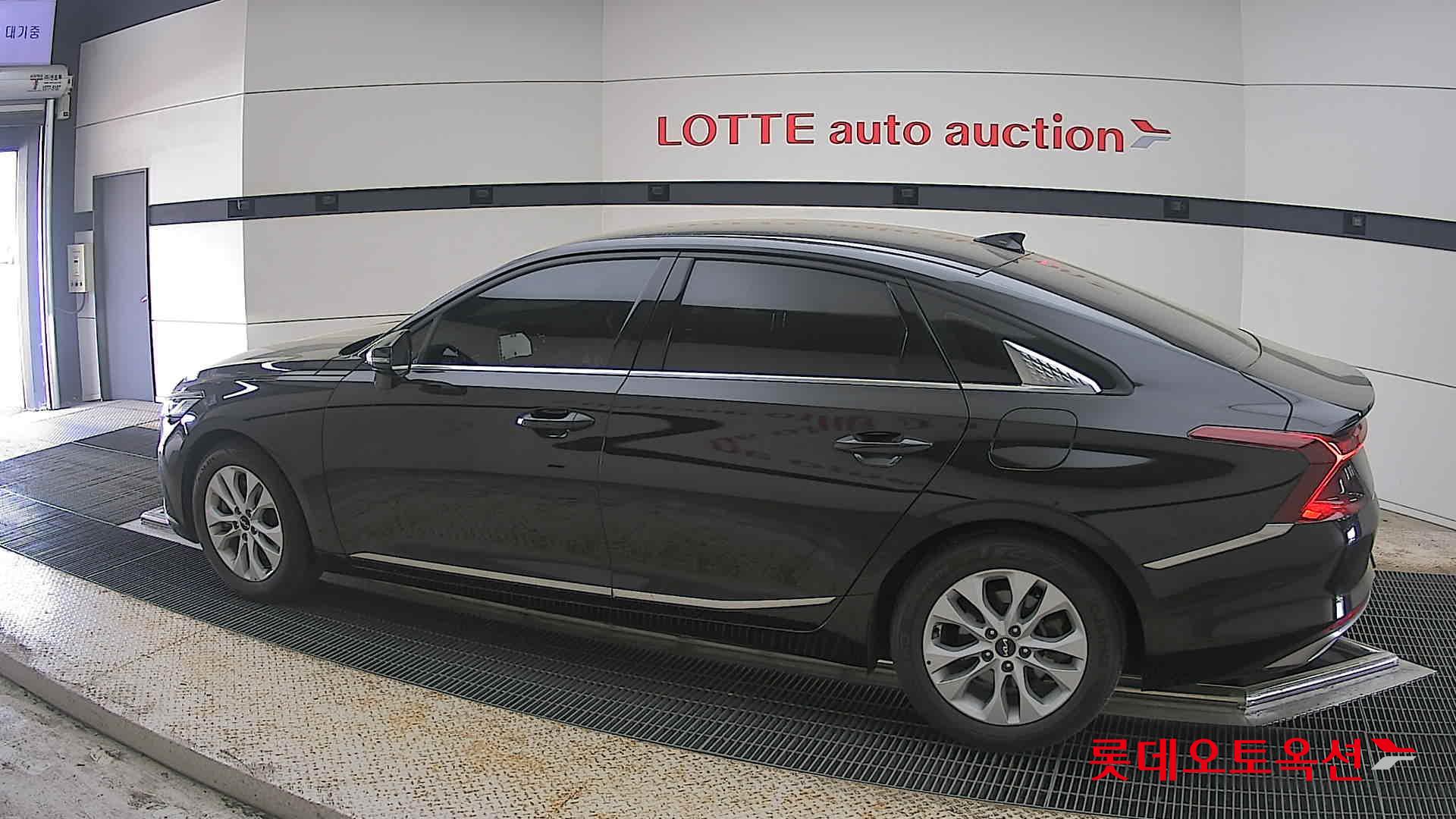 كيا K8 2023 - صورة 14