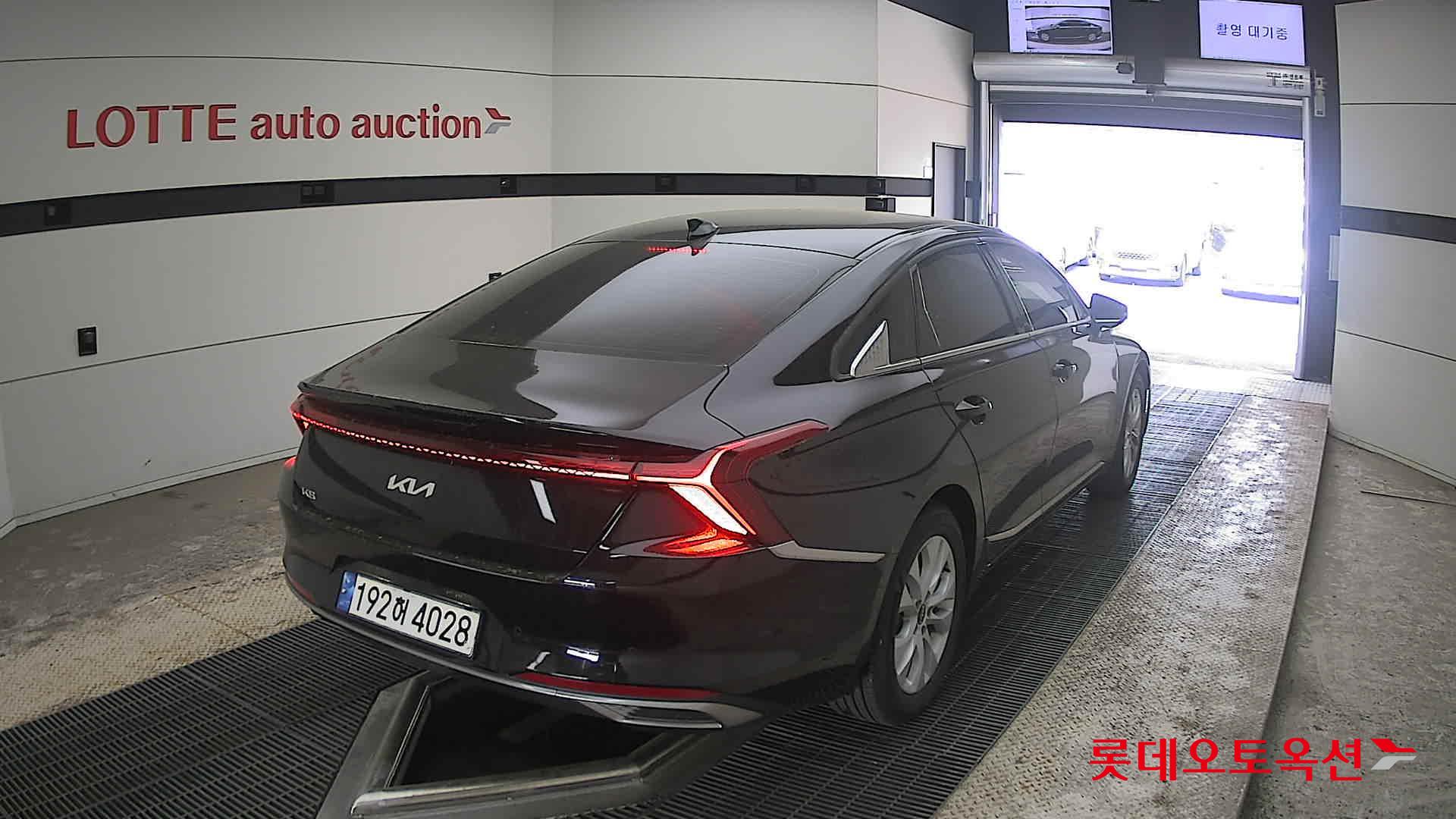 كيا K8 2023 - صورة 18