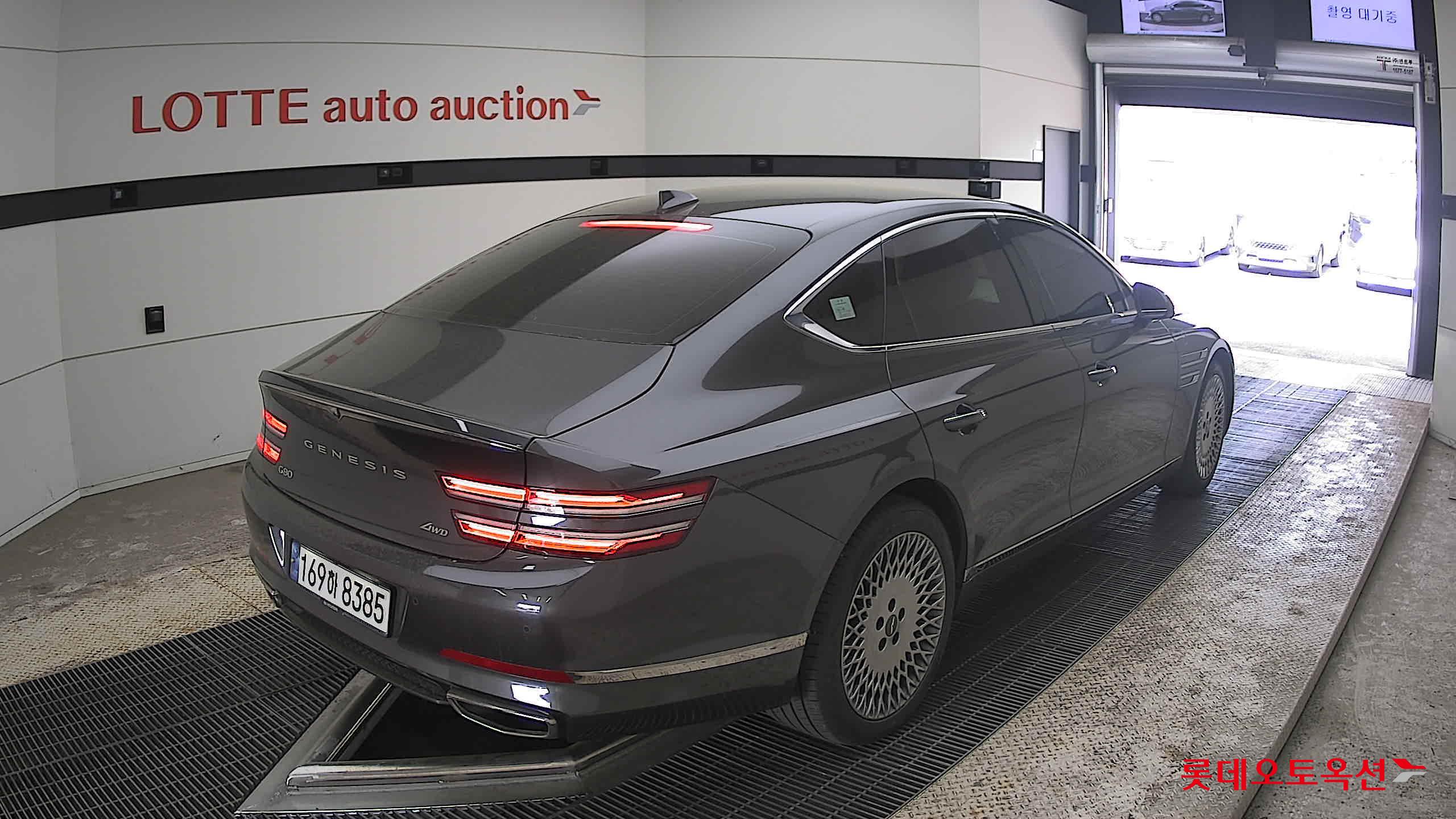 Genesis G80 - 5