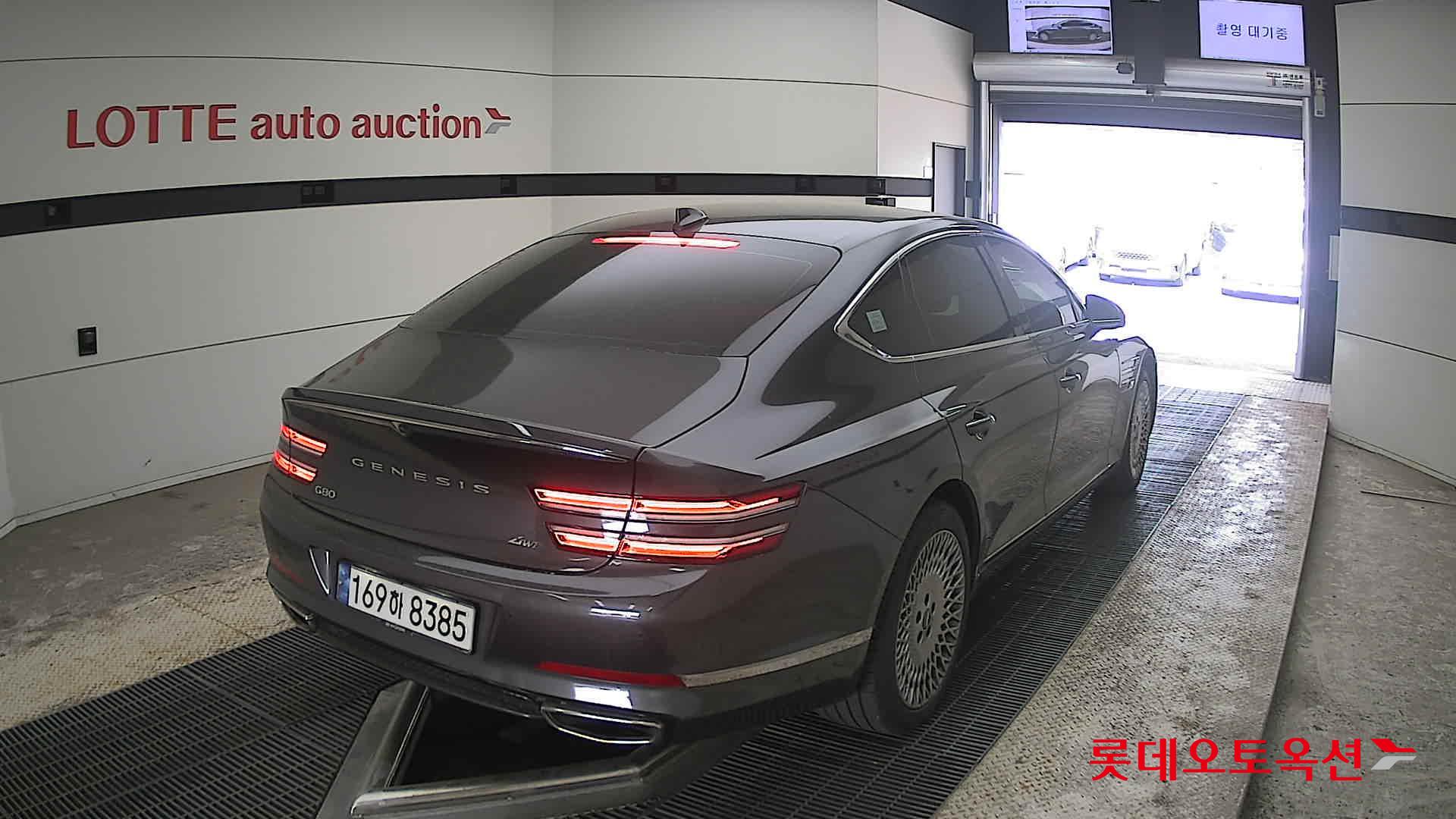 Genesis G80 - 18