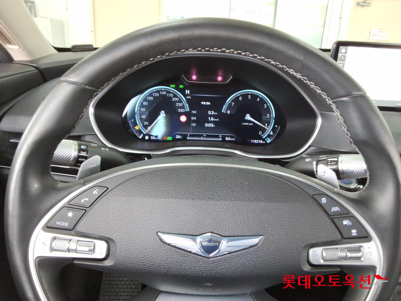 Genesis G80 - 30
