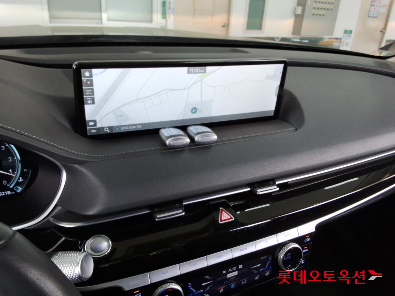 Genesis G80 - 32