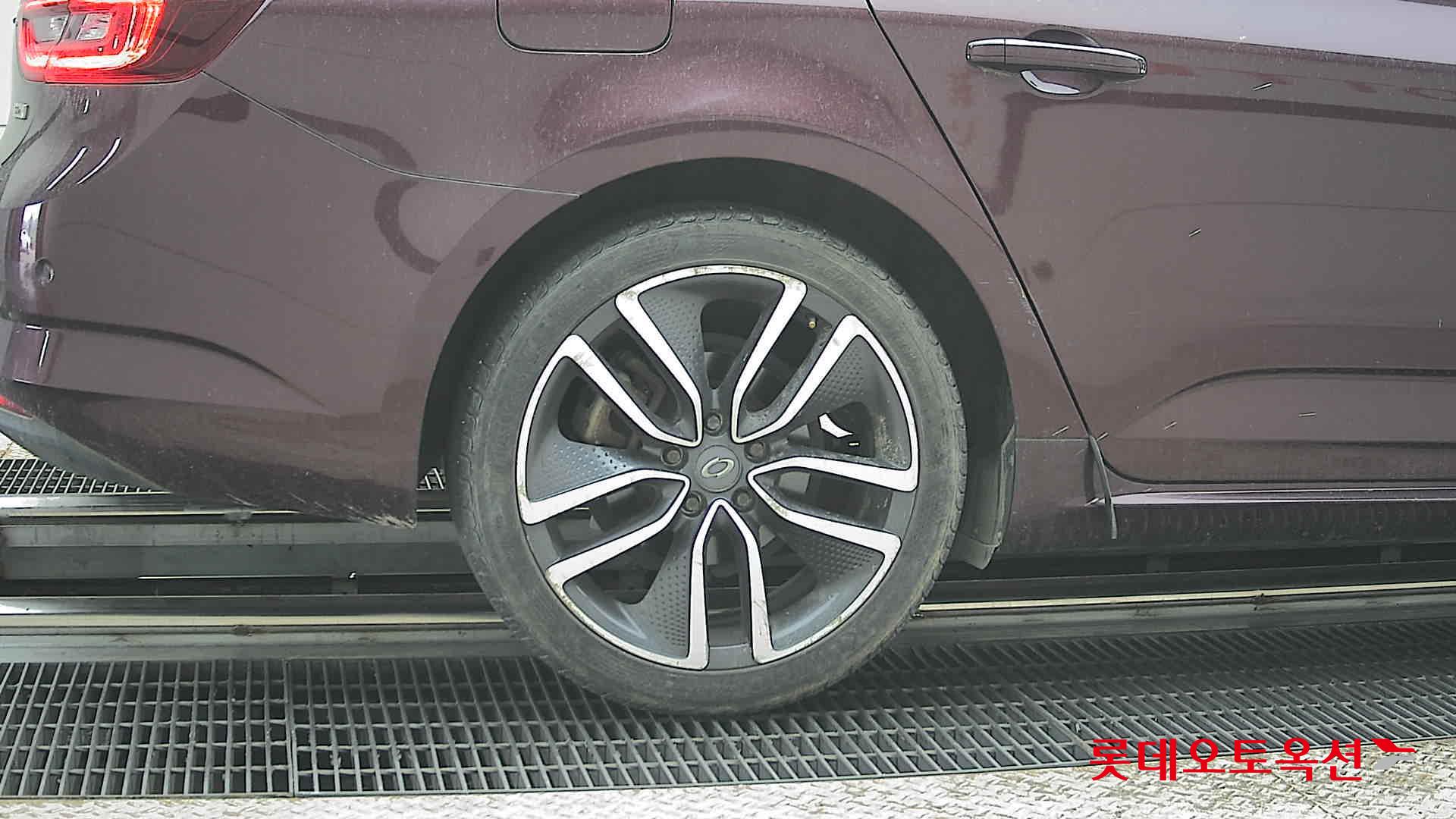 르노삼성자동차 SM6 2019 - 이미지 28