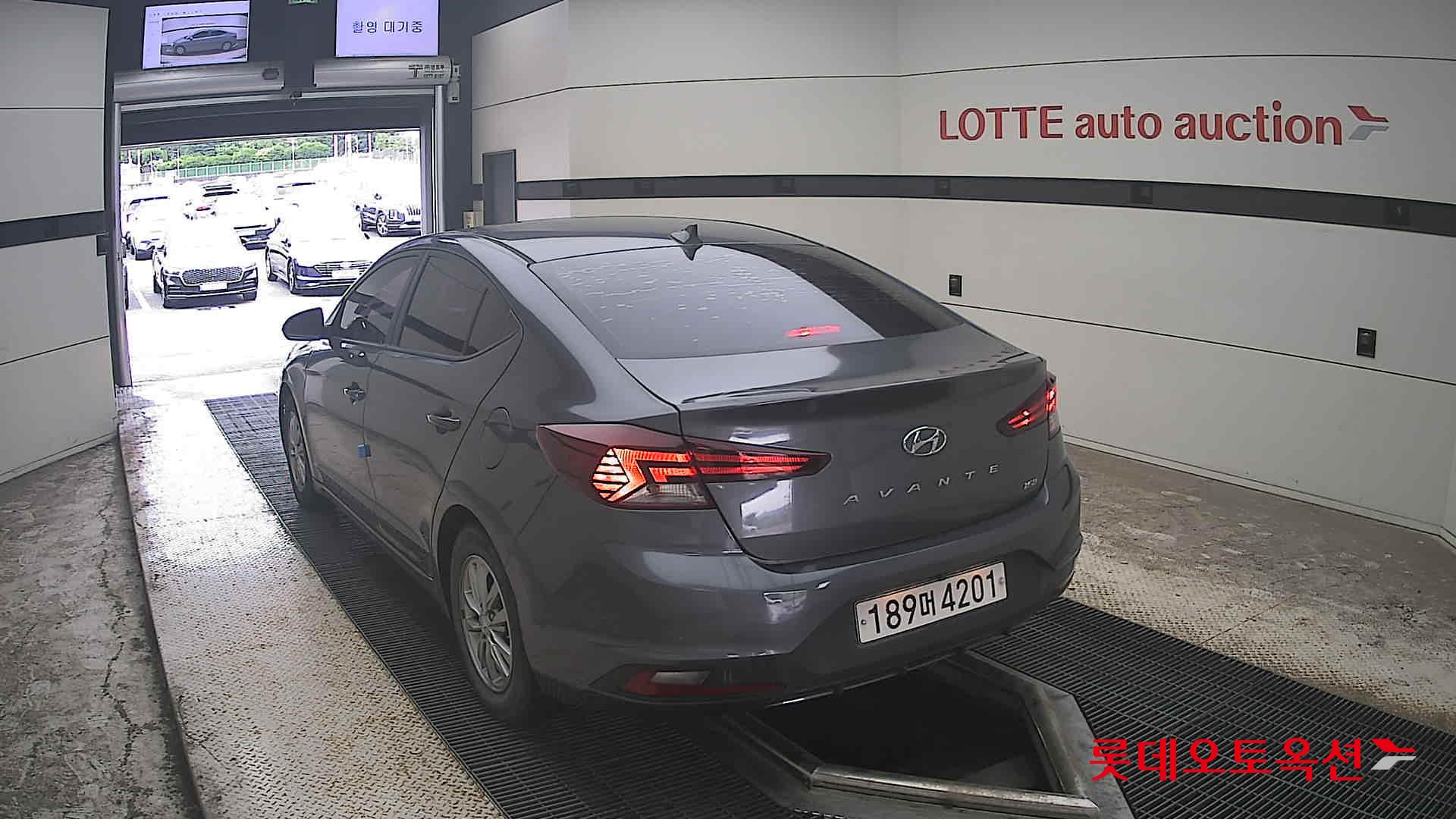2020 - hyundai avante