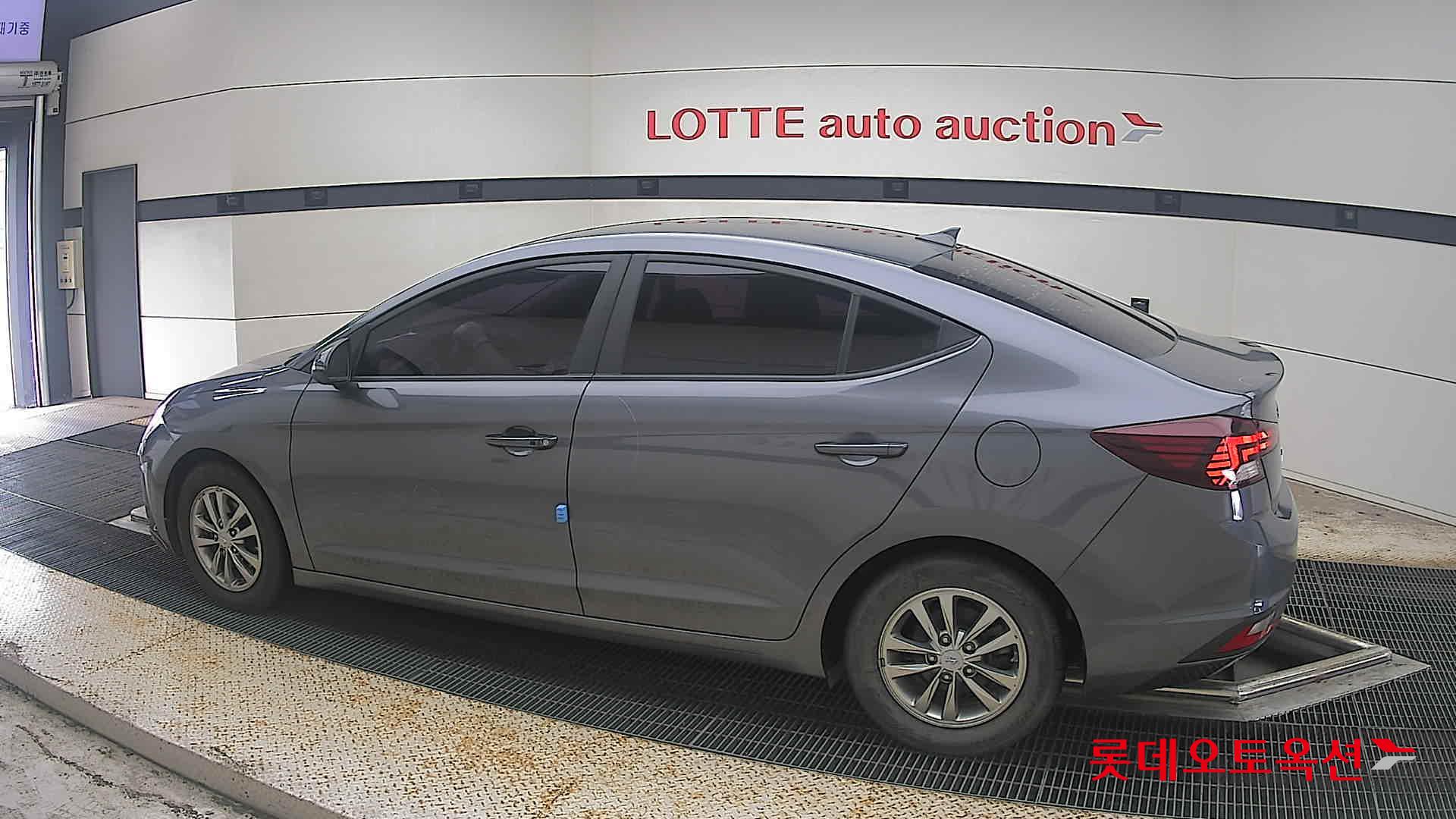 2020 - hyundai avante