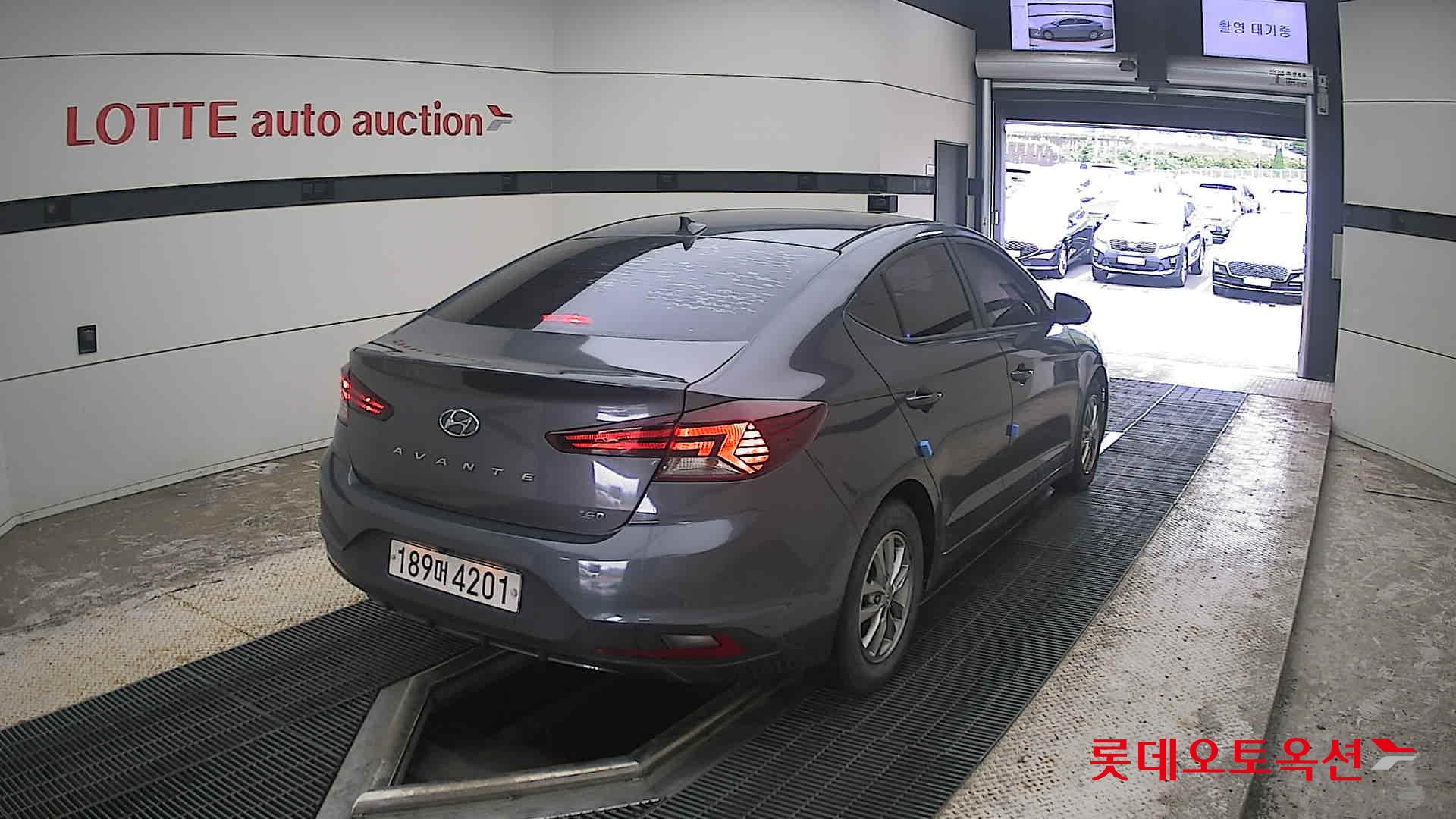 2020 - hyundai avante