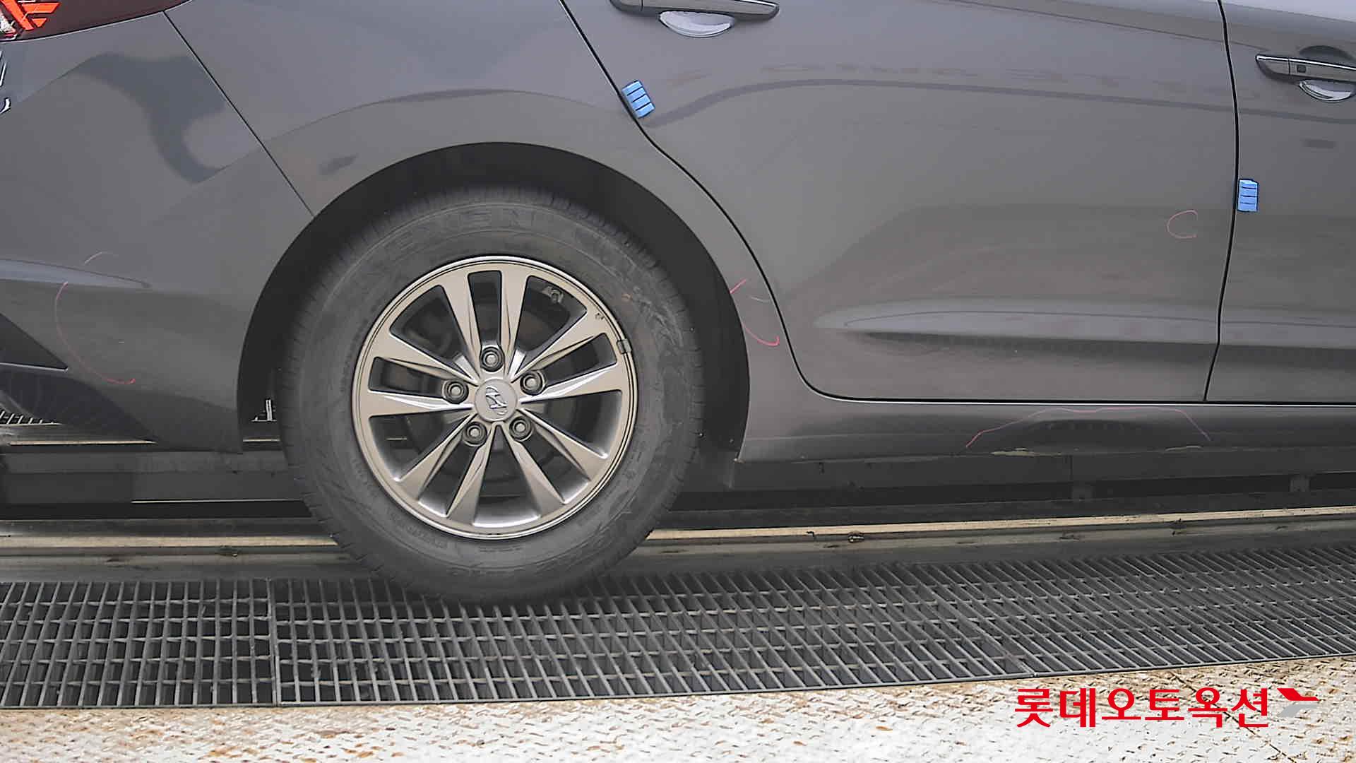 2020 - hyundai avante