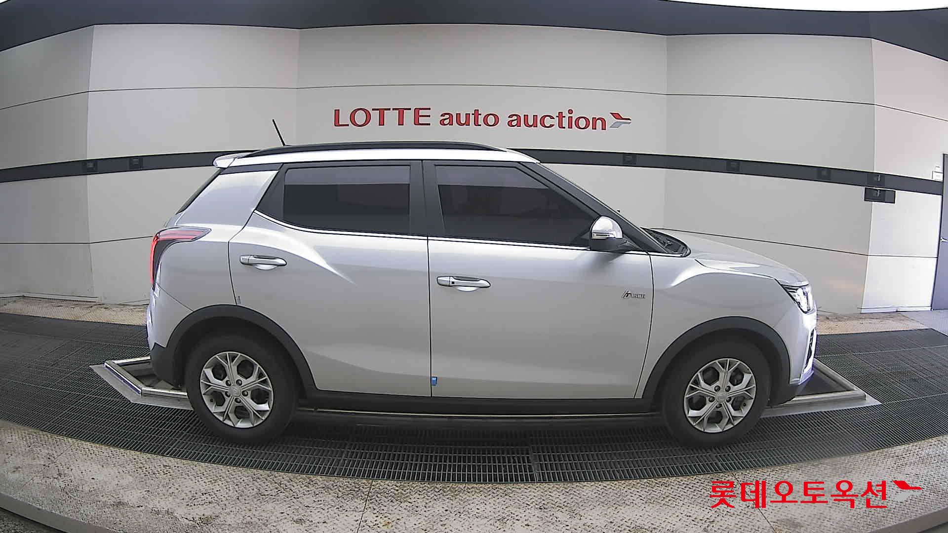 KG Mobility Tivoli - 21