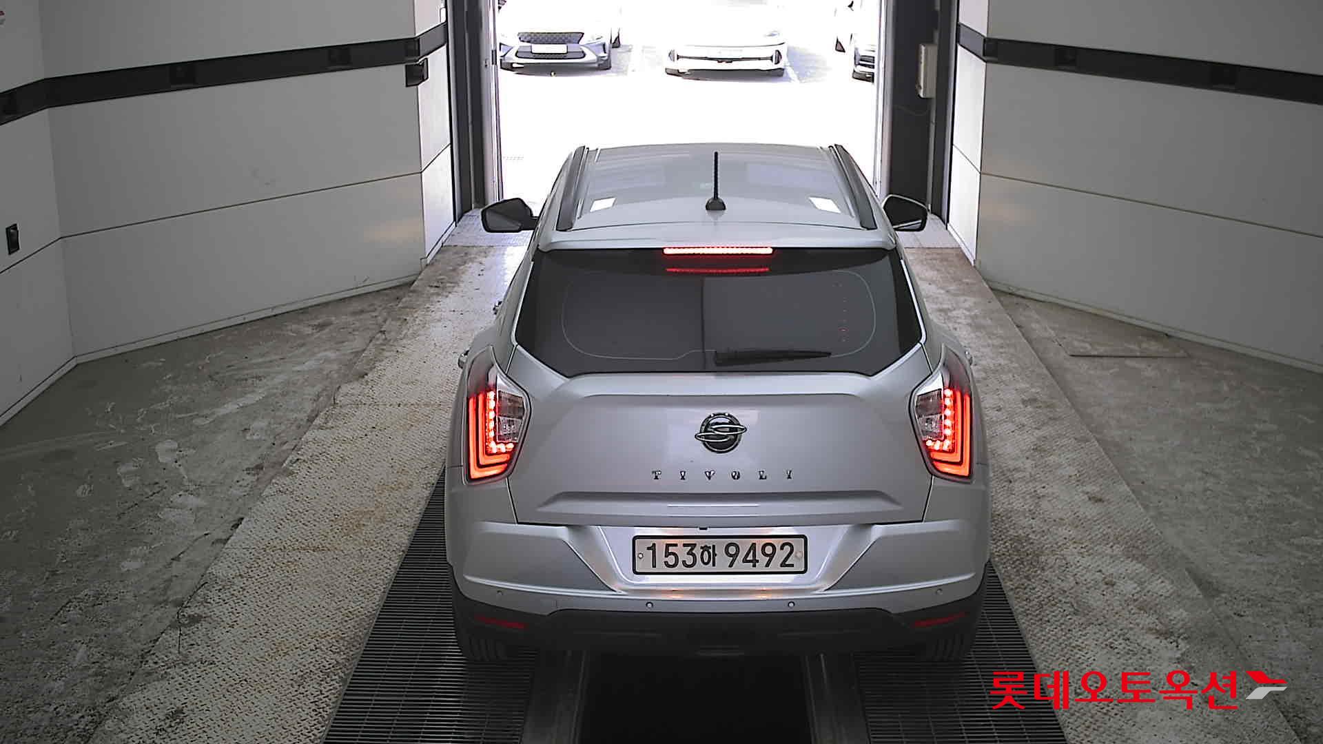 KG Mobility Tivoli - 17