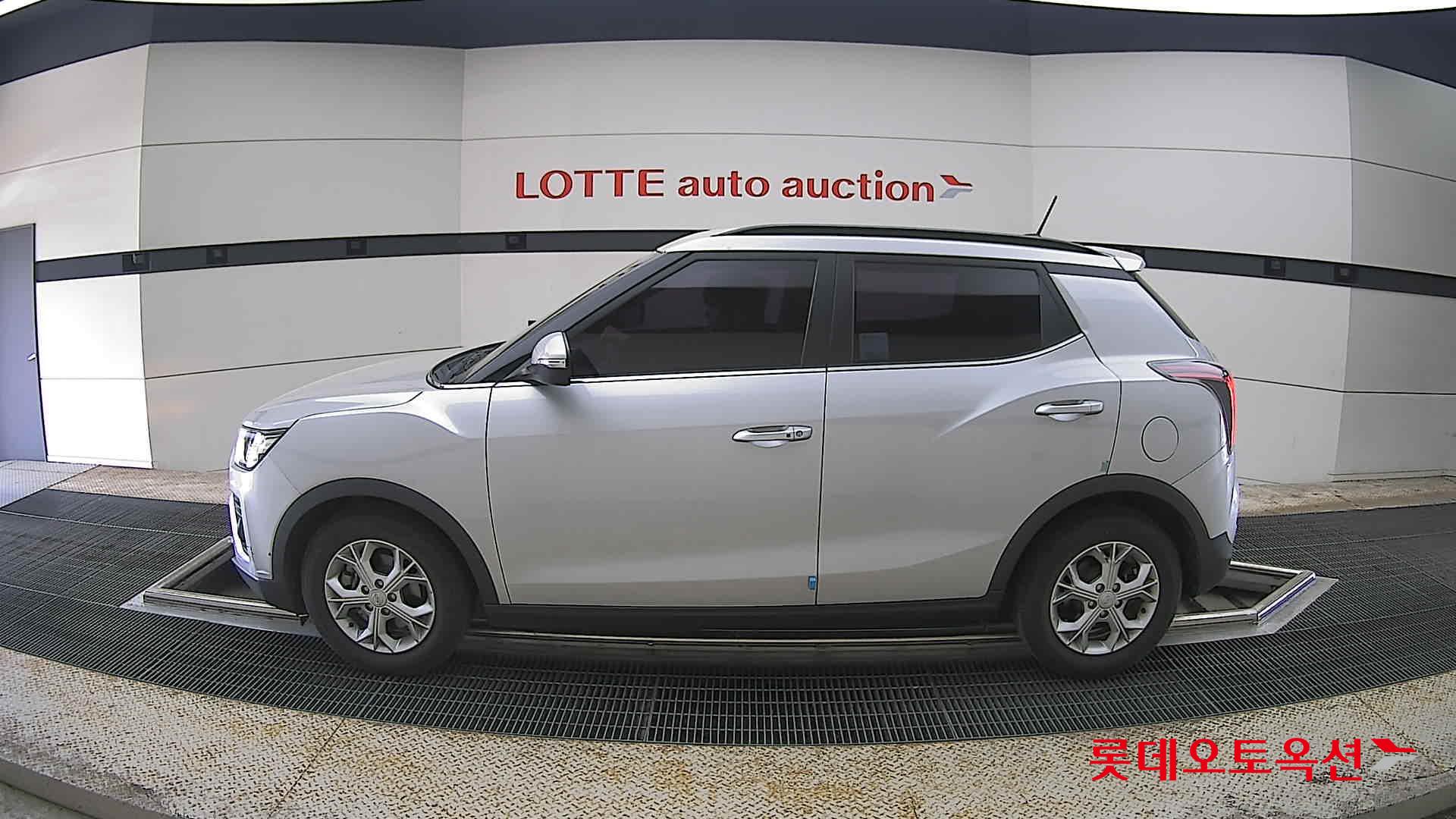 KG Mobility Tivoli - 13