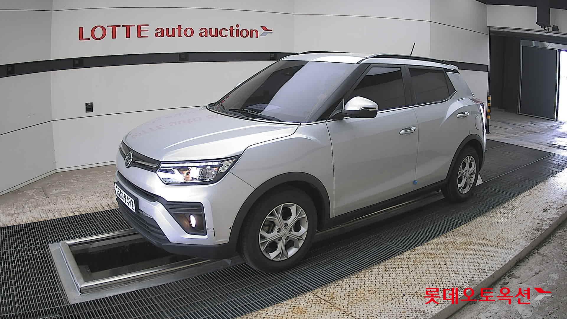 KG Mobility Tivoli - 11