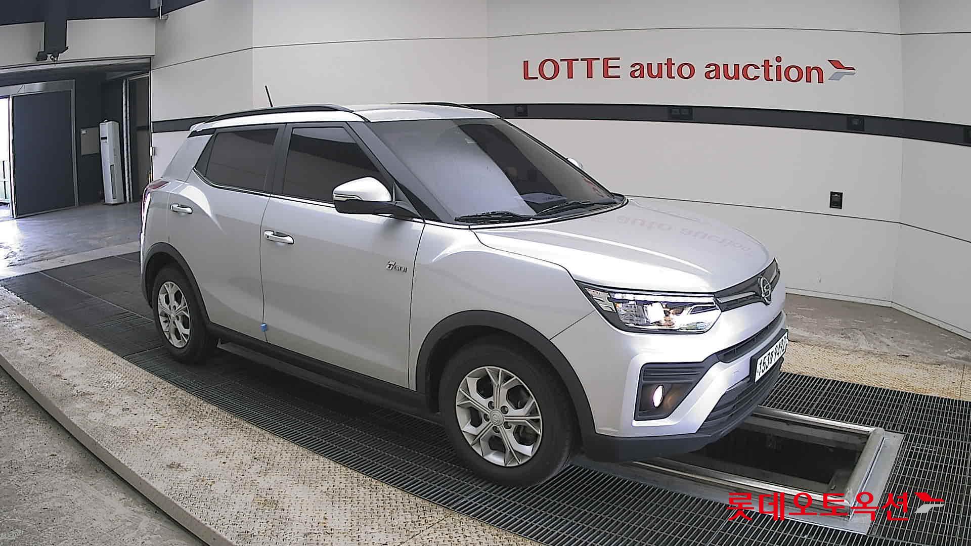 KG Mobility Tivoli - 23
