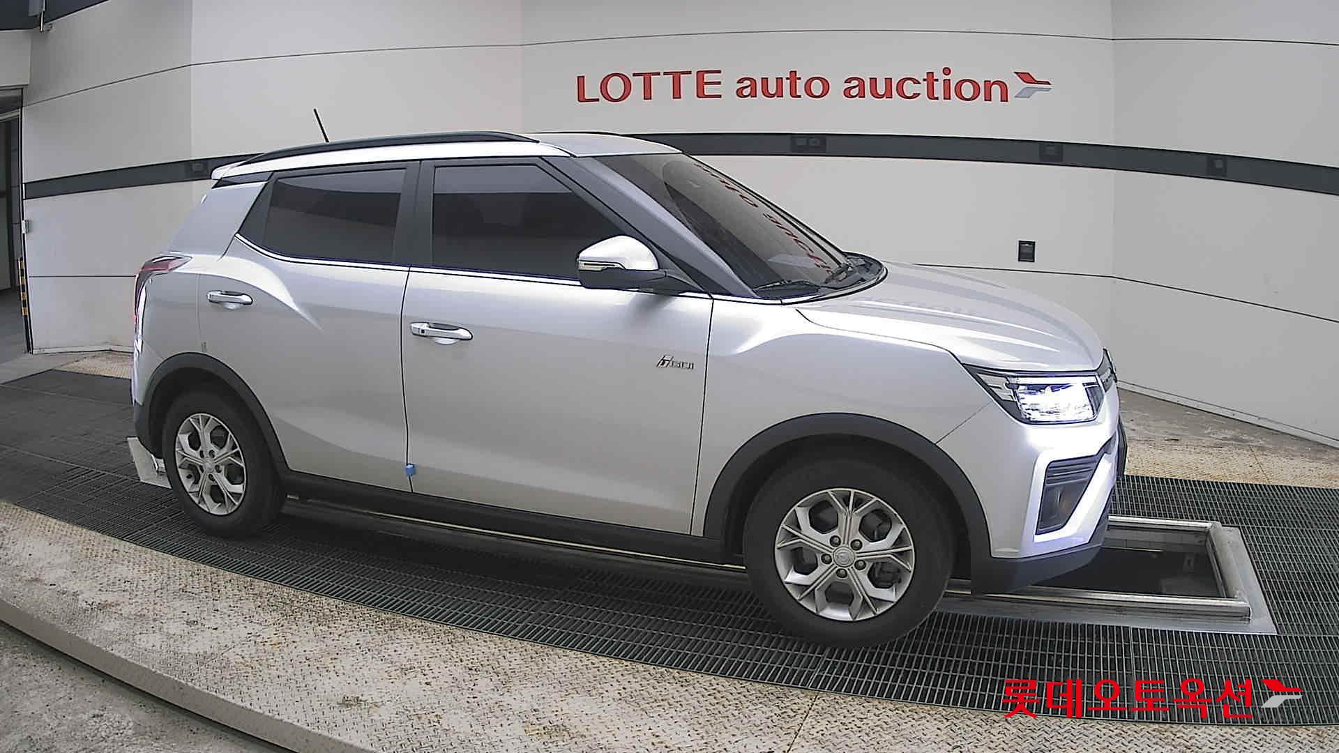 KG Mobility Tivoli - 22