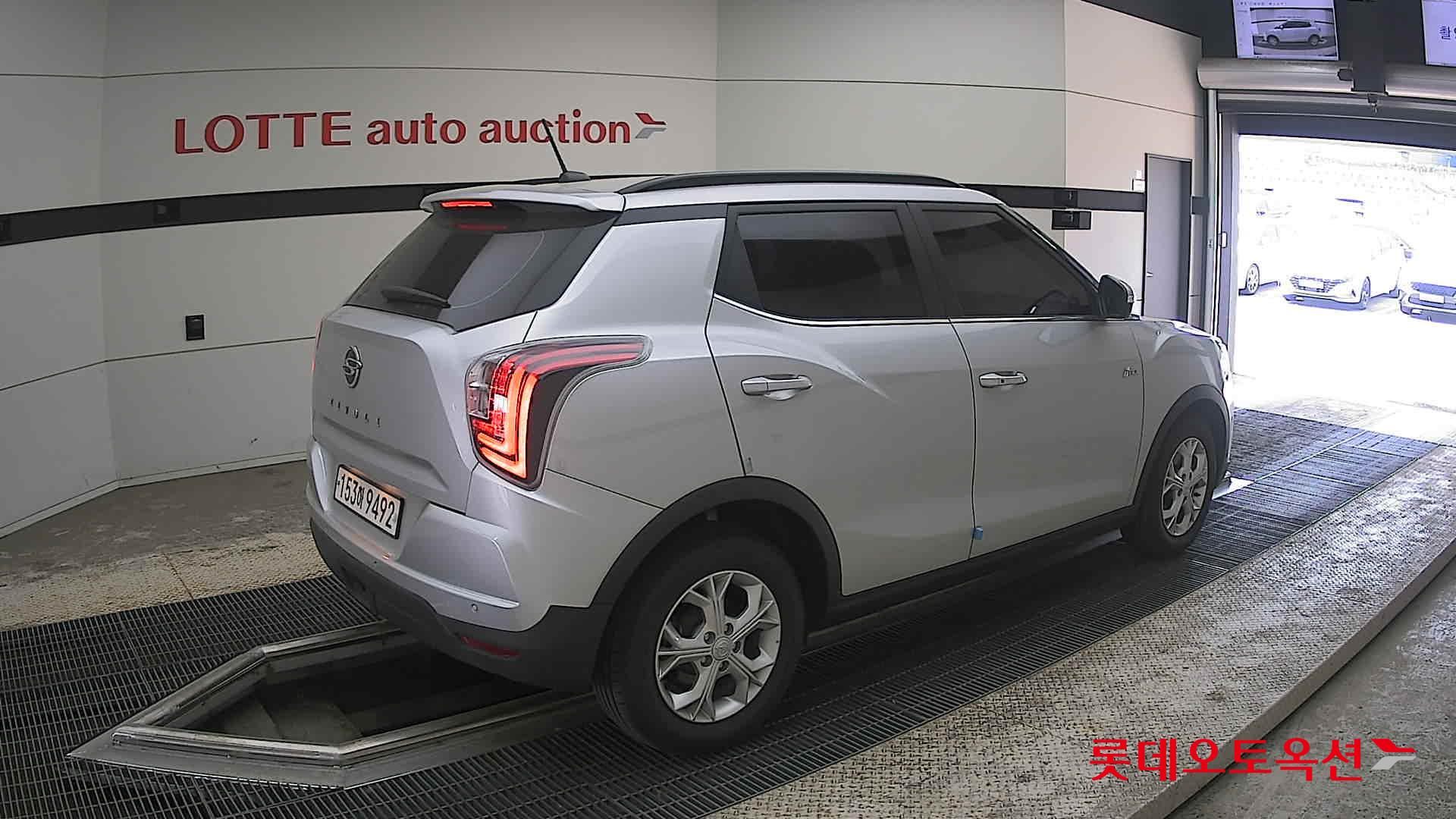 KG Mobility Tivoli - 19