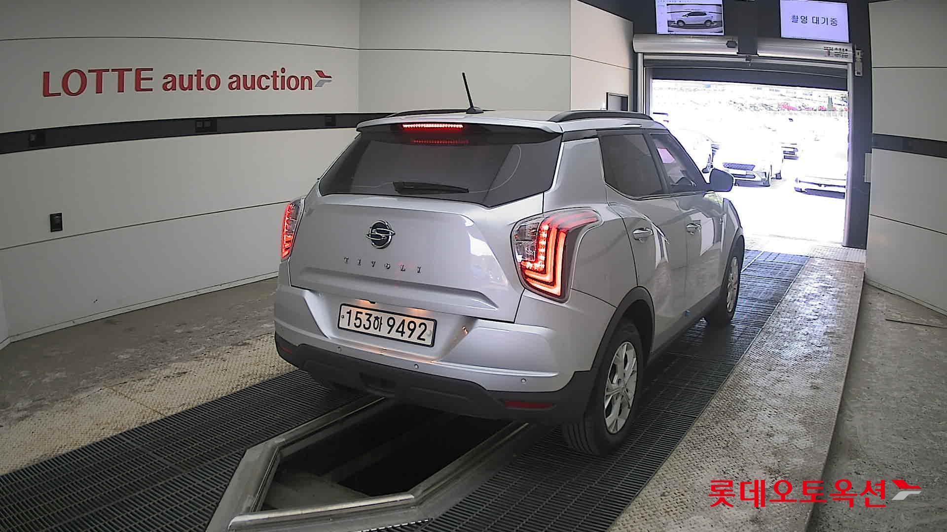 KG Mobility Tivoli - 18