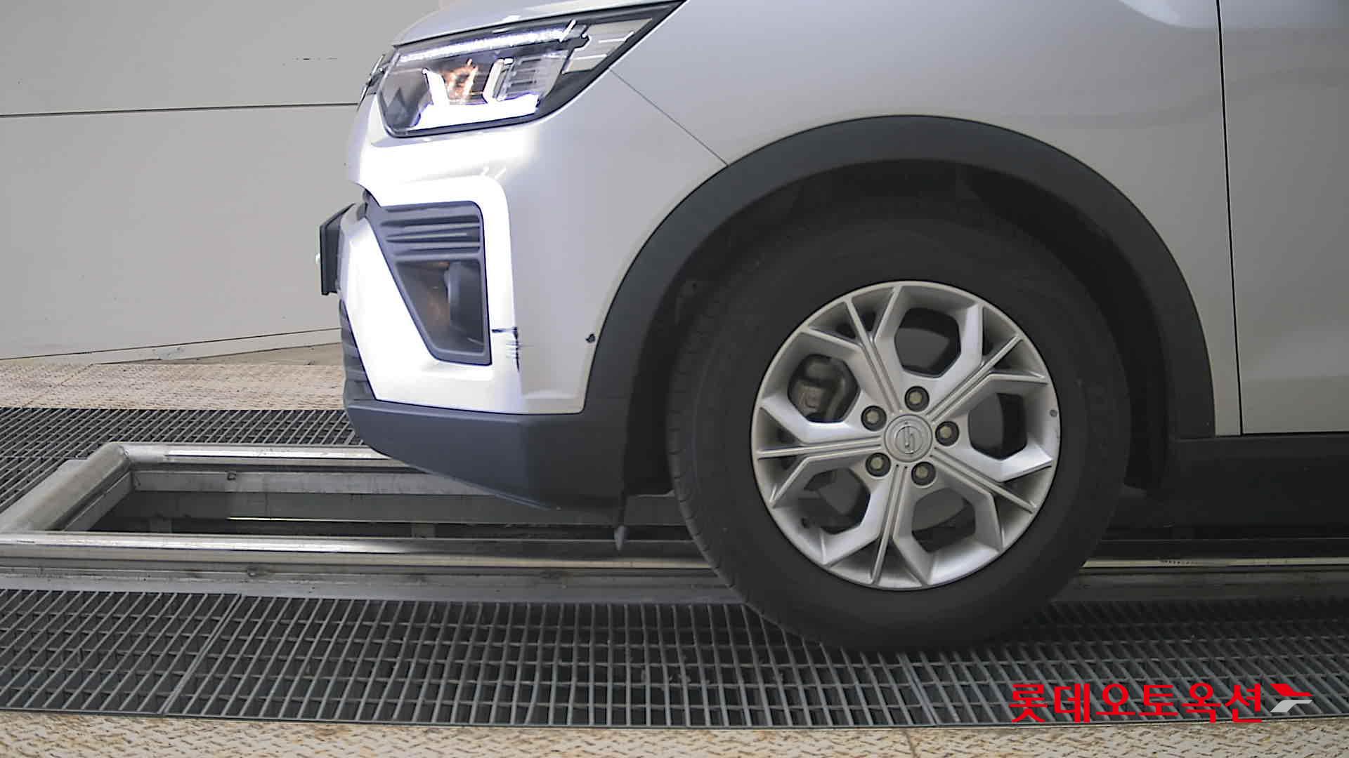 KG Mobility Tivoli - 25