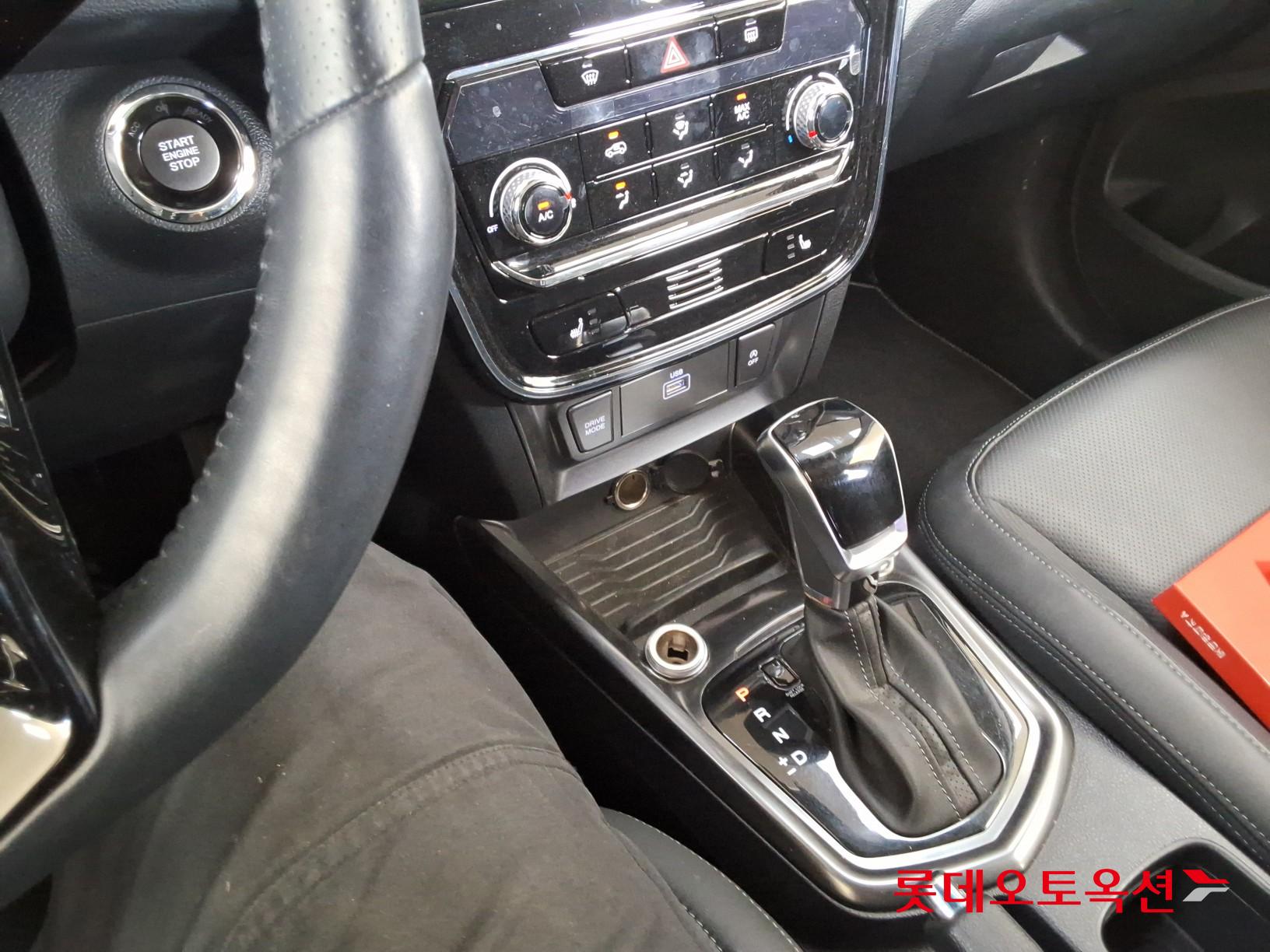 KG Mobility Tivoli - 33