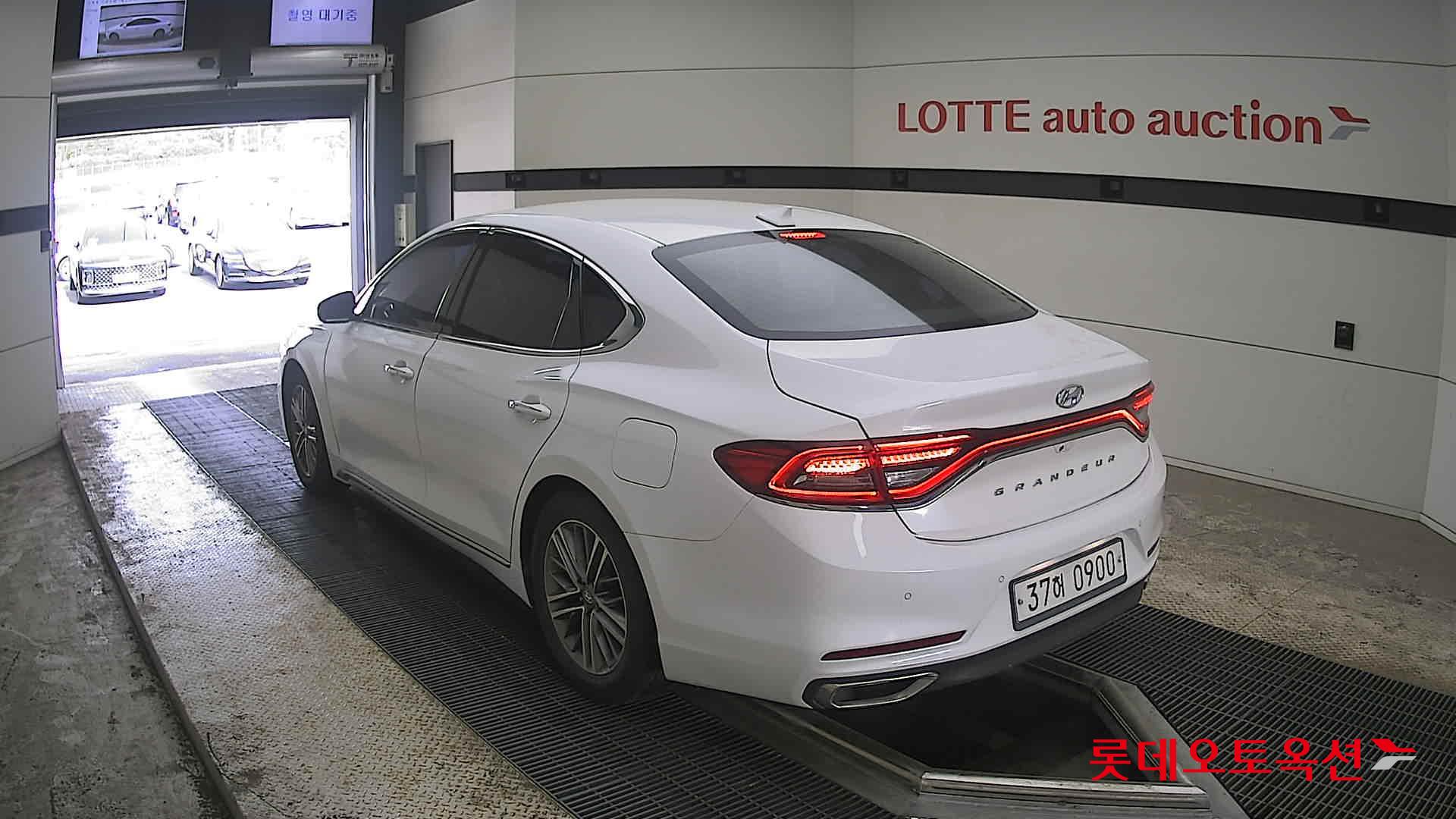 Hyundai Grandeur 2019 - Image 4