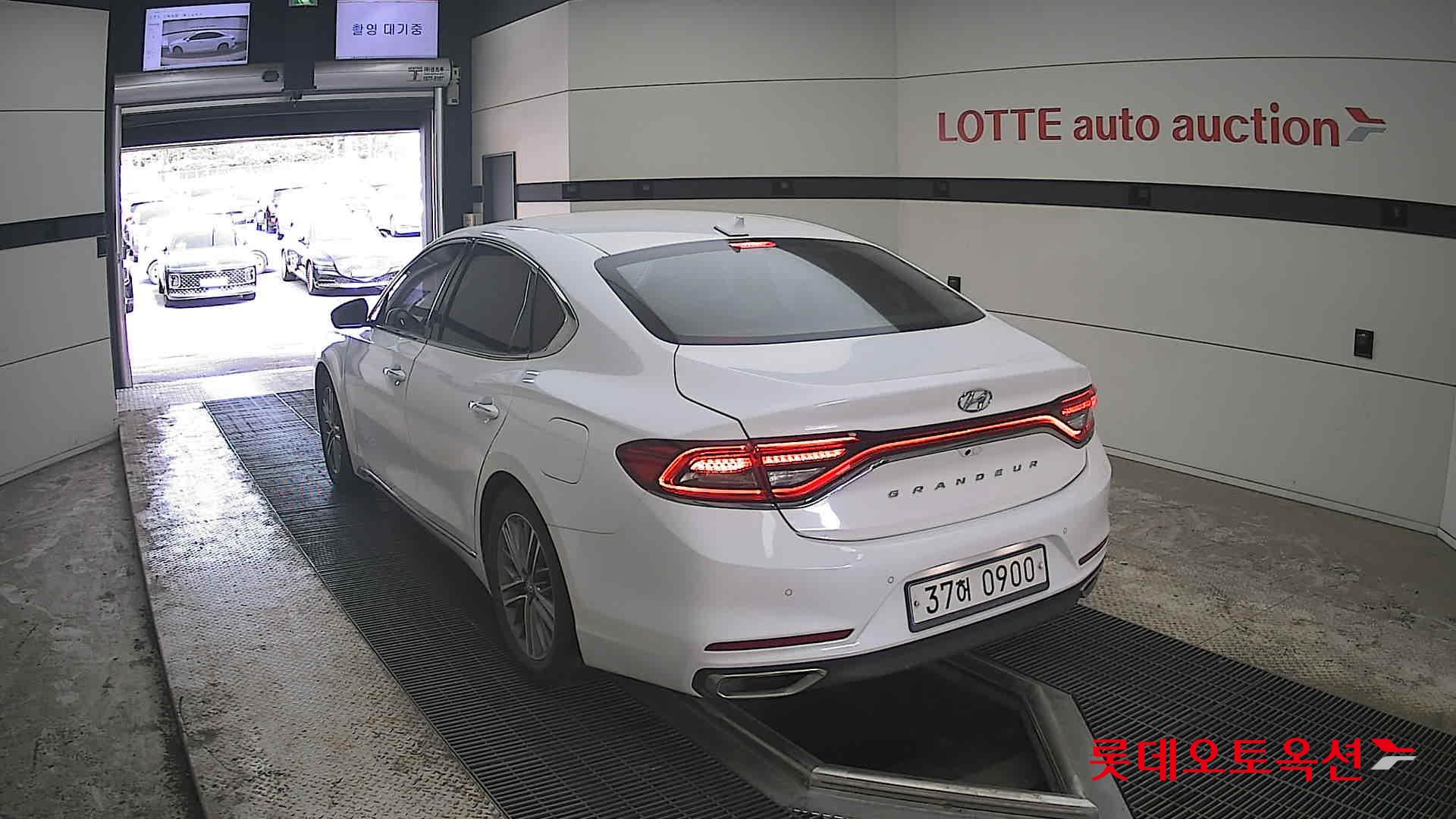Hyundai Grandeur 2019 - Image 16
