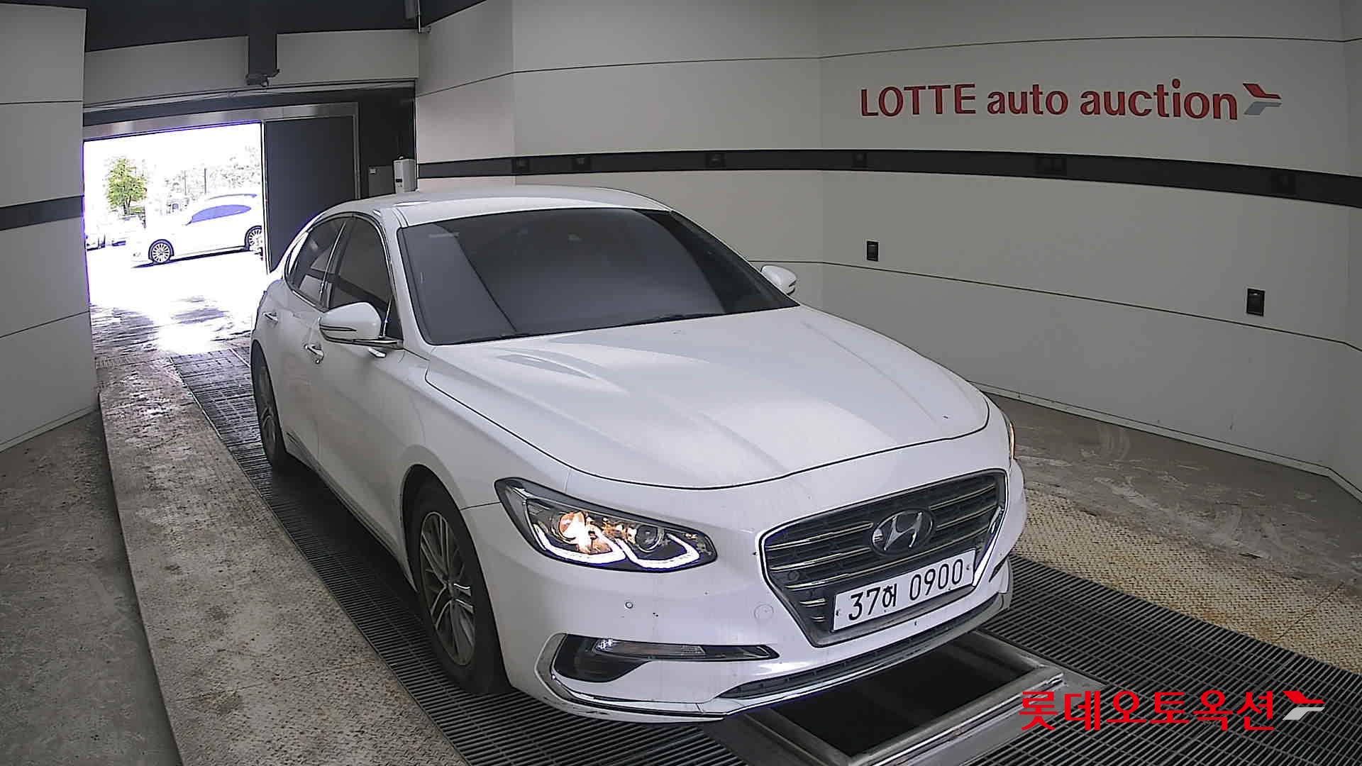 Hyundai Grandeur 2019 - Image 24