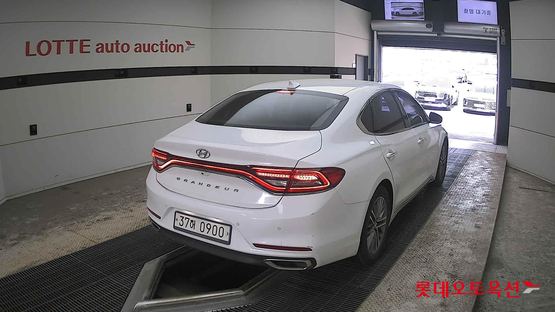 Hyundai Grandeur 2019 - Image 18