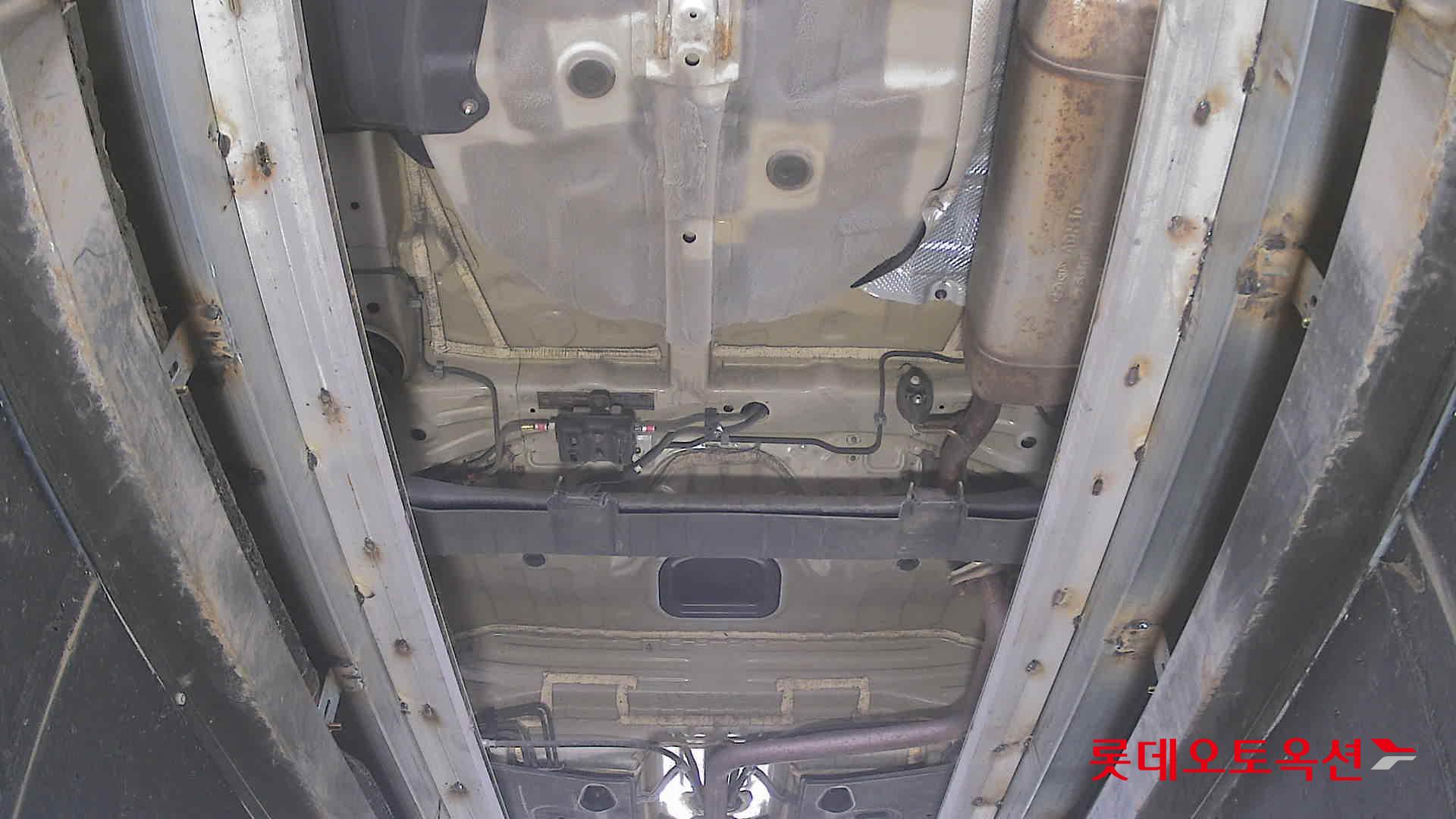 Hyundai Elantra 2020 - Image 2