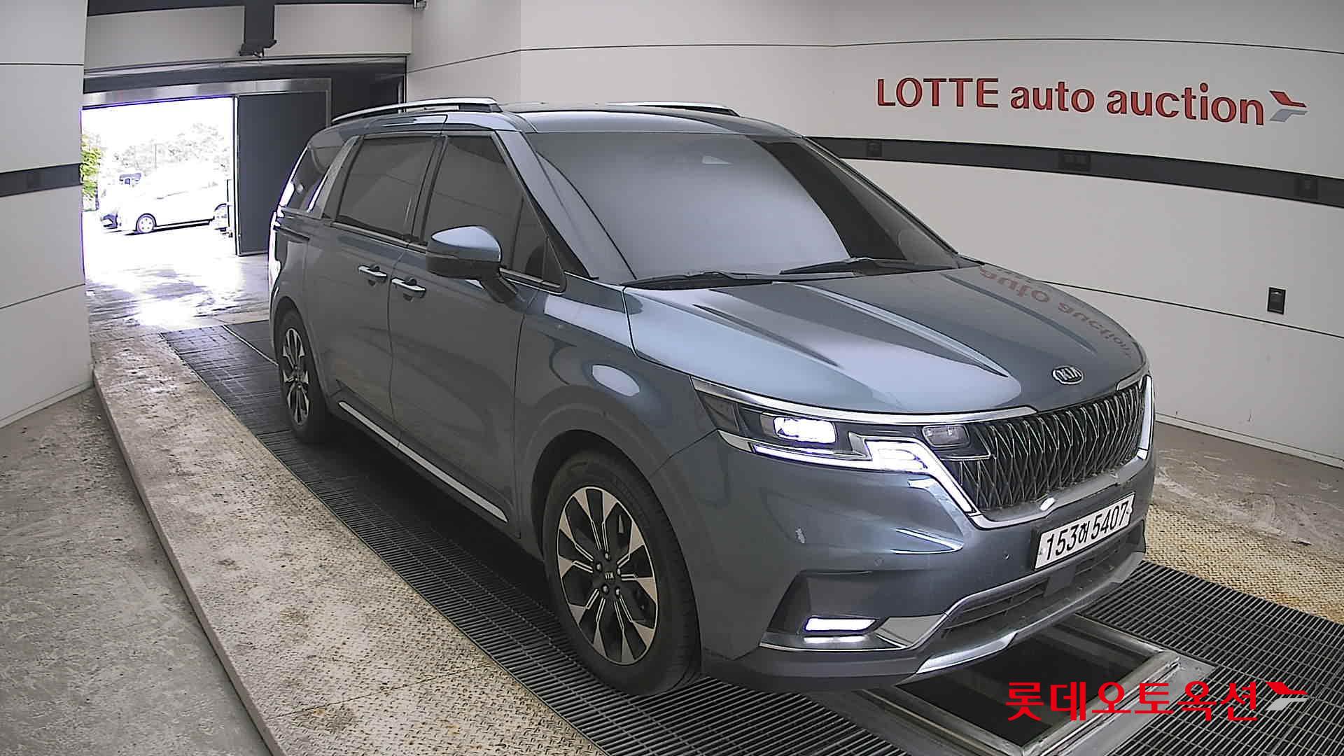 Kia Carnival 2021 - Image 6