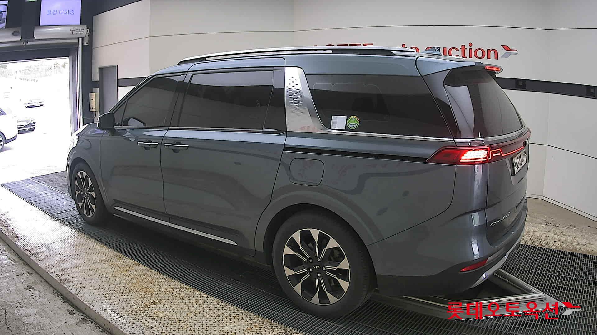 Kia Carnival 2021 - Image 15