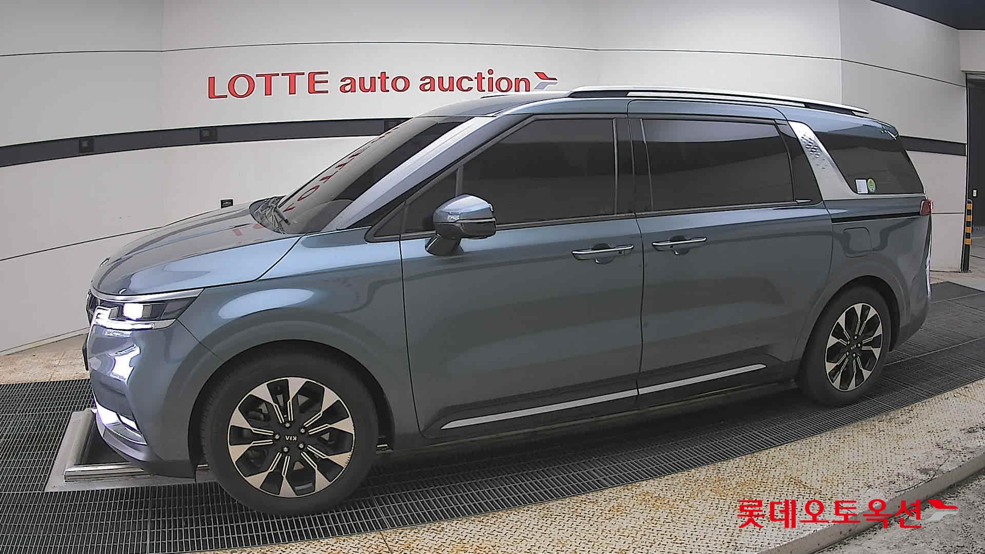 Kia Carnival 2021 - Image 12