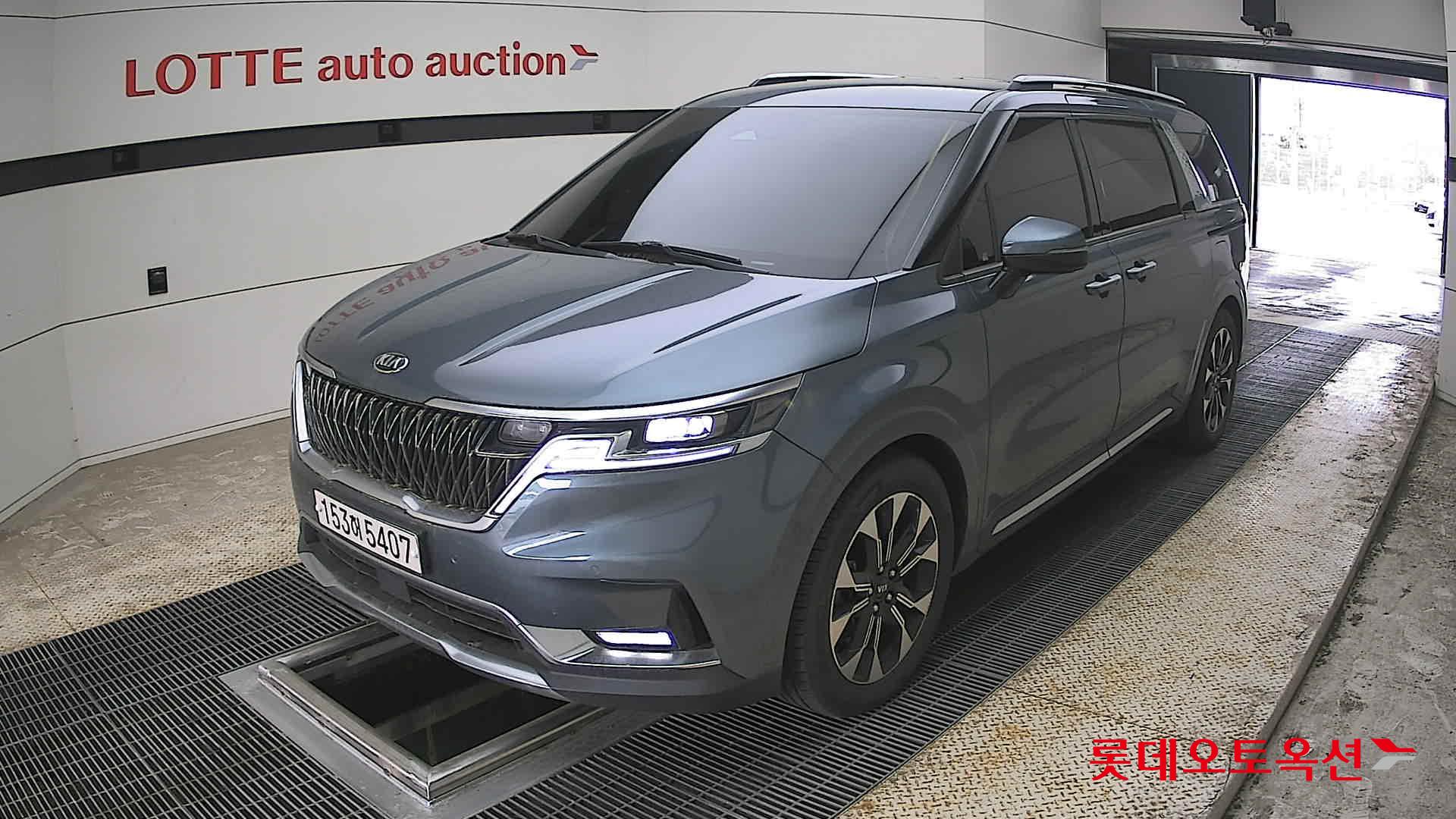 Kia Carnival 2021 - Image 3