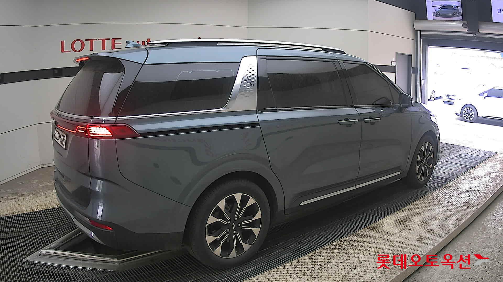 Kia Carnival 2021 - Image 19