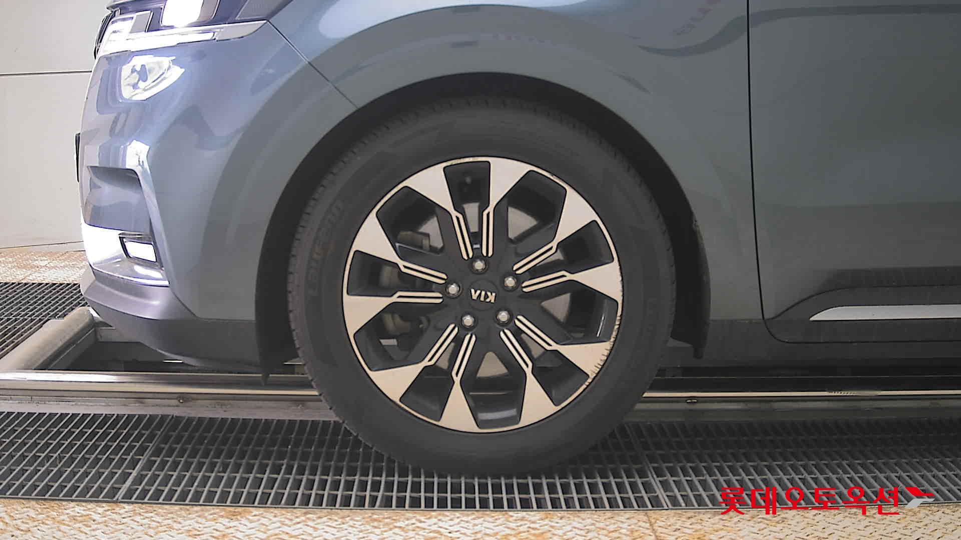 Kia Carnival 2021 - Image 25