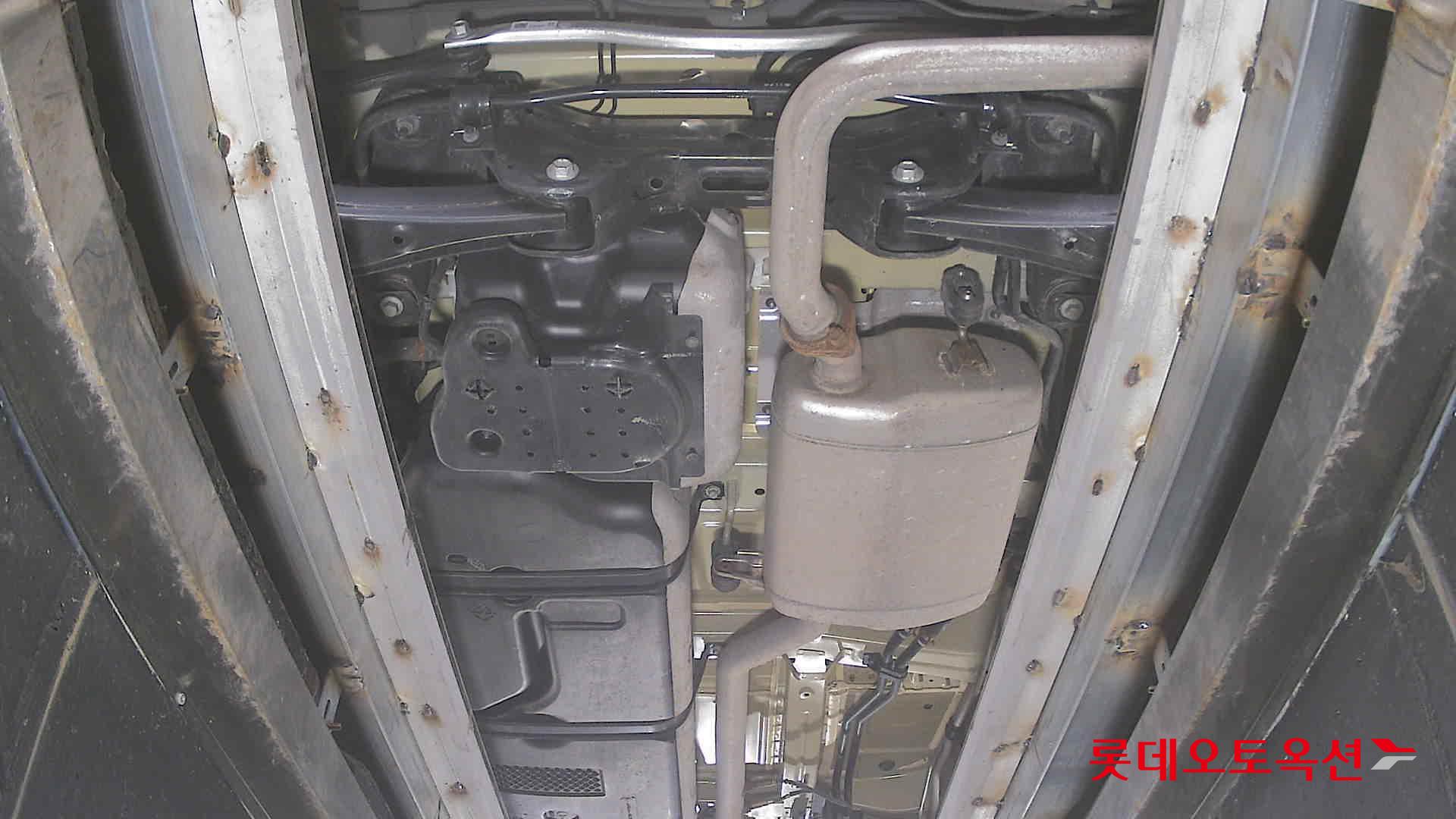 Kia Carnival 2021 - Image 2