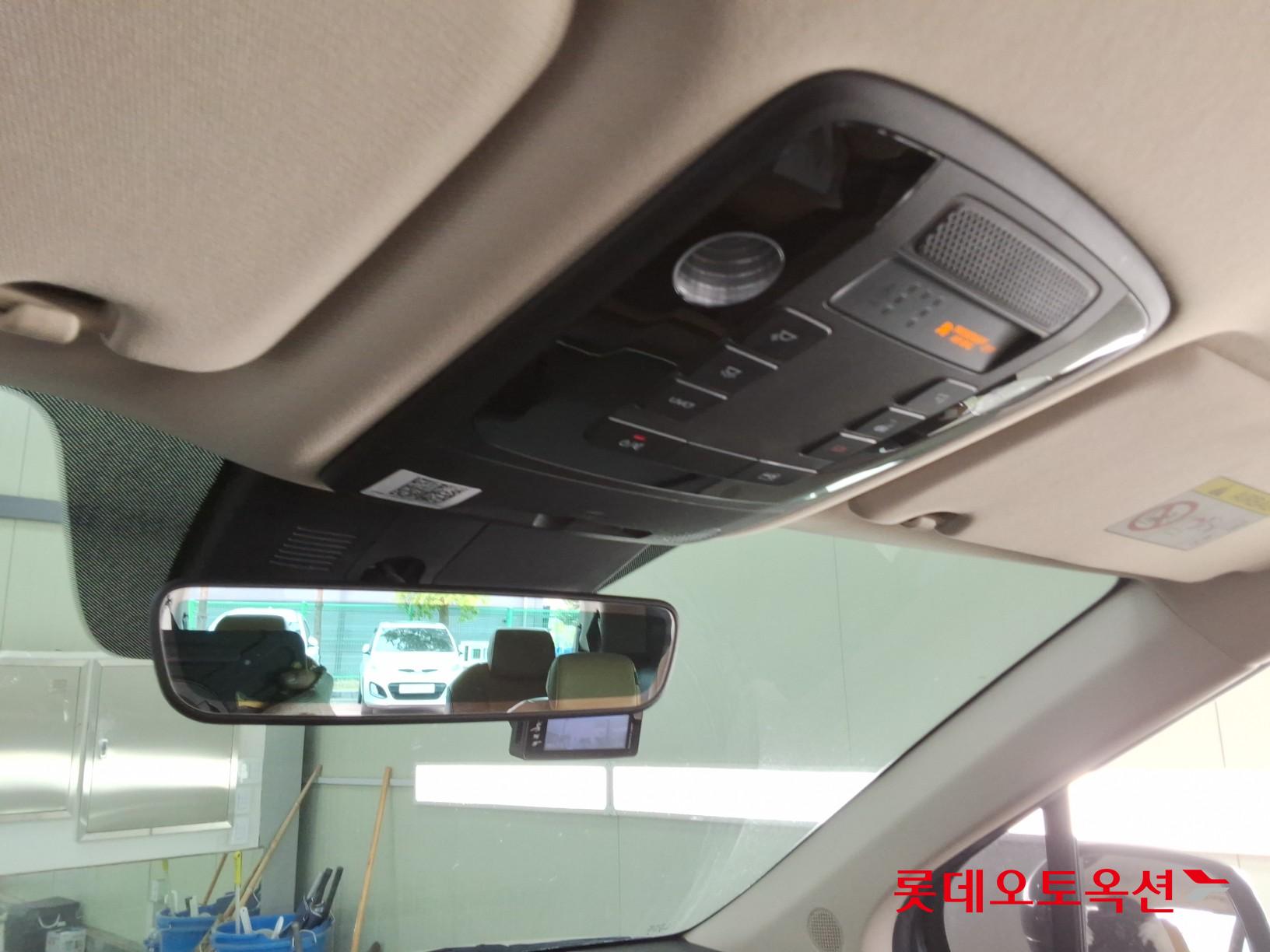 Kia Carnival 2021 - Image 31