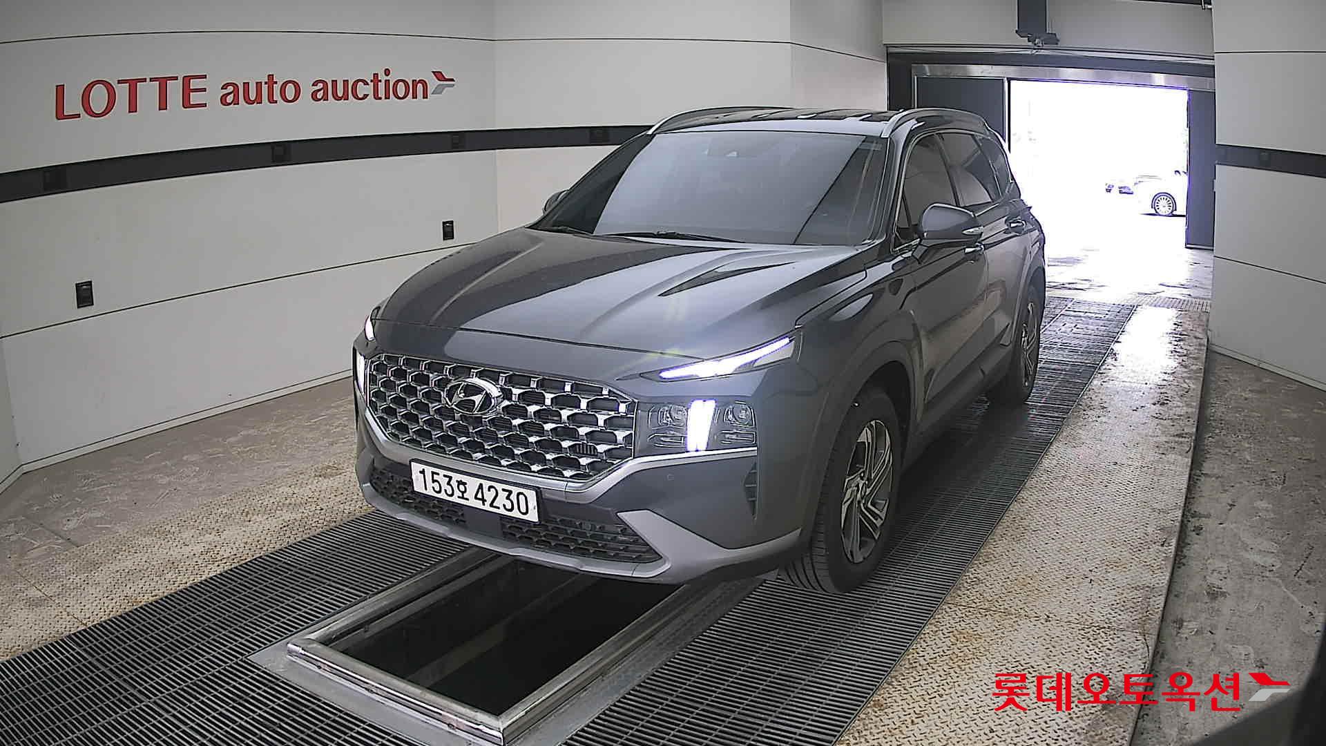 هيونداي سانتافي 2021 - صورة 10