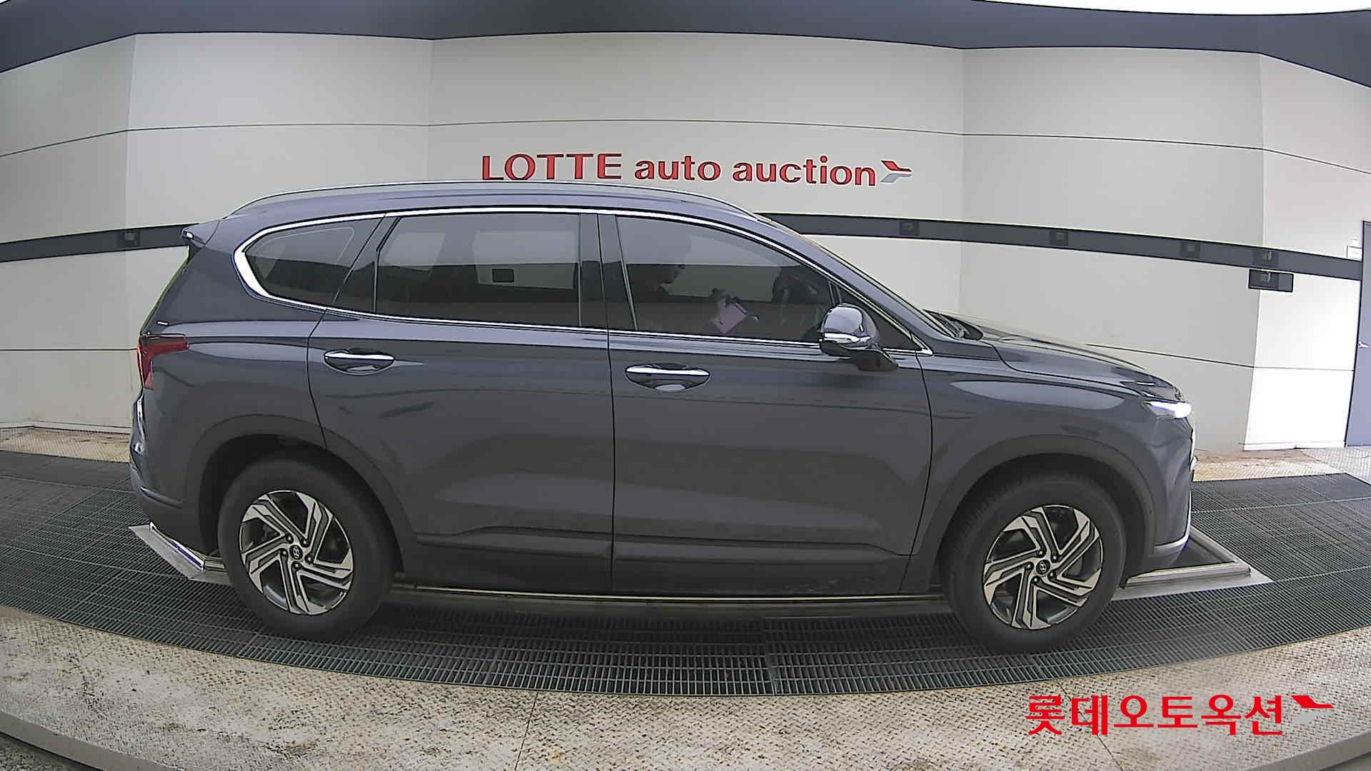 هيونداي سانتافي 2021 - صورة 21