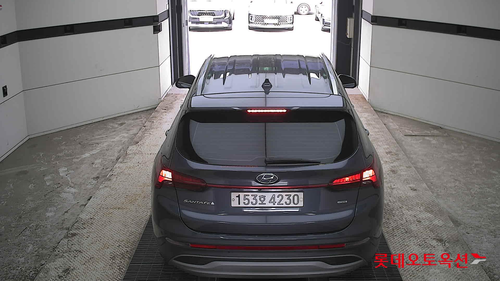 هيونداي سانتافي 2021 - صورة 17