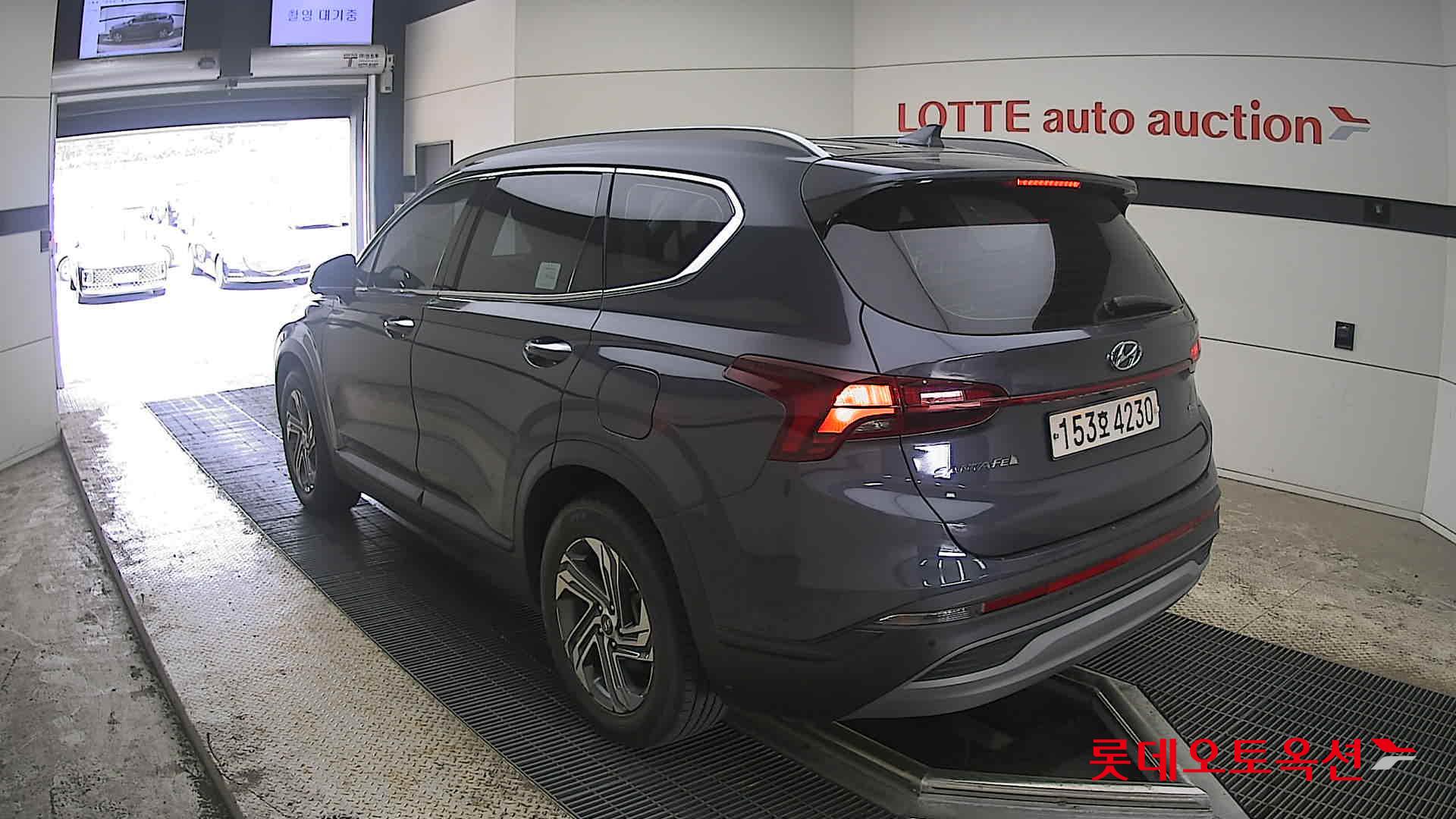 هيونداي سانتافي 2021 - صورة 4