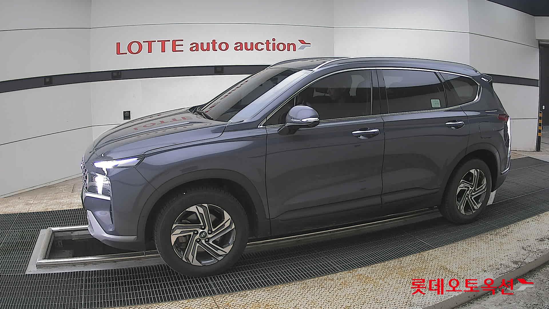 هيونداي سانتافي 2021 - صورة 12