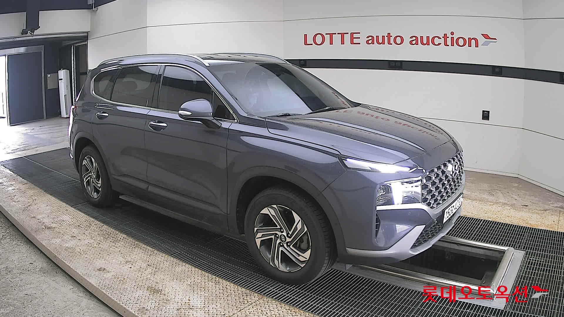 هيونداي سانتافي 2021 - صورة 23