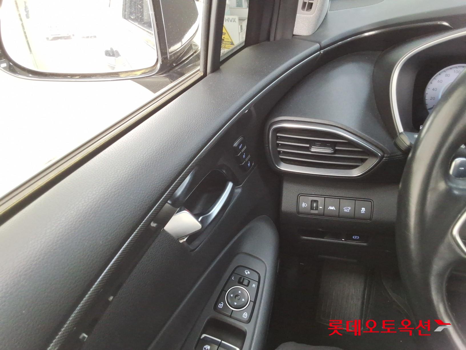 هيونداي سانتافي 2021 - صورة 29