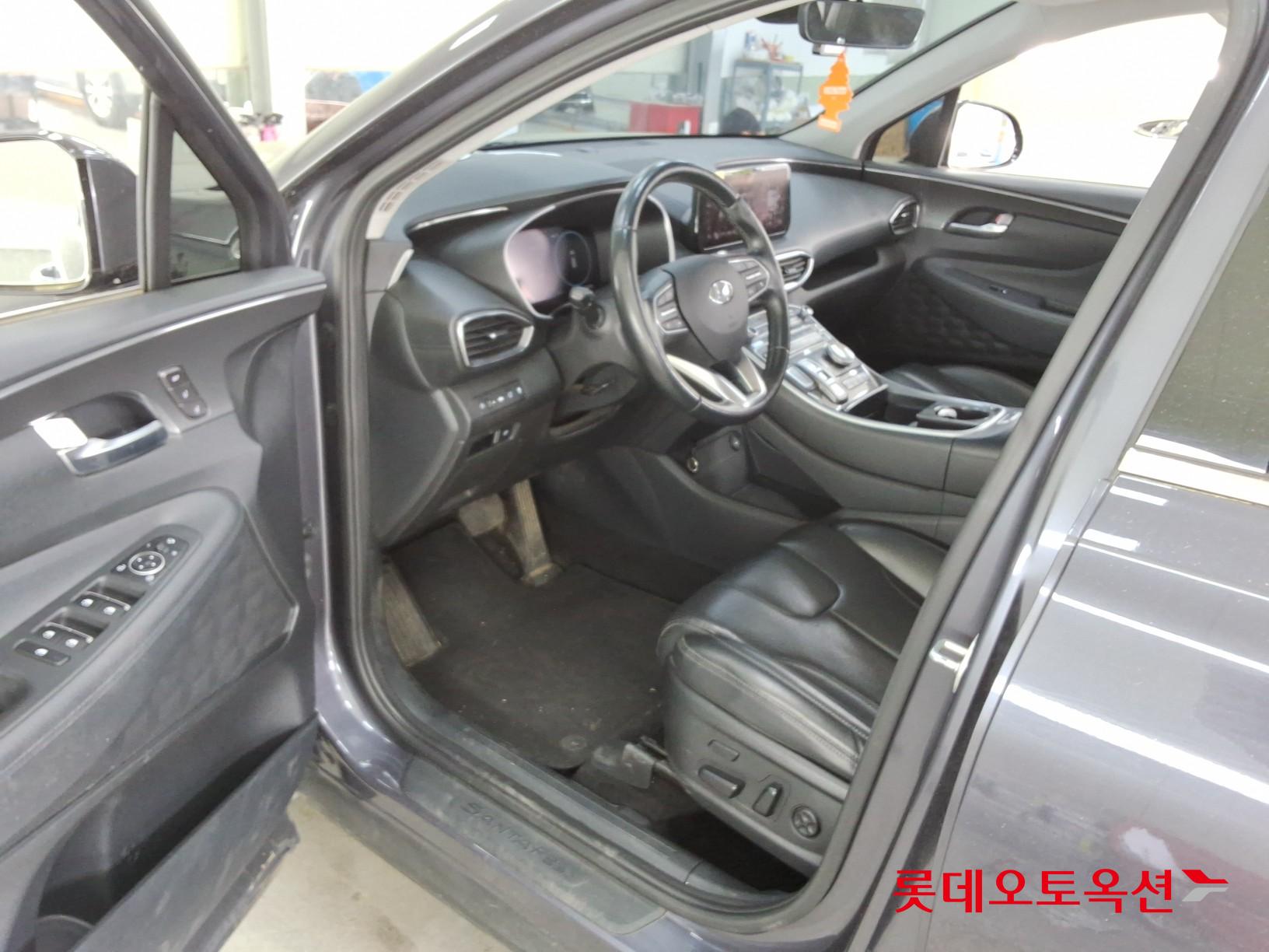 هيونداي سانتافي 2021 - صورة 35