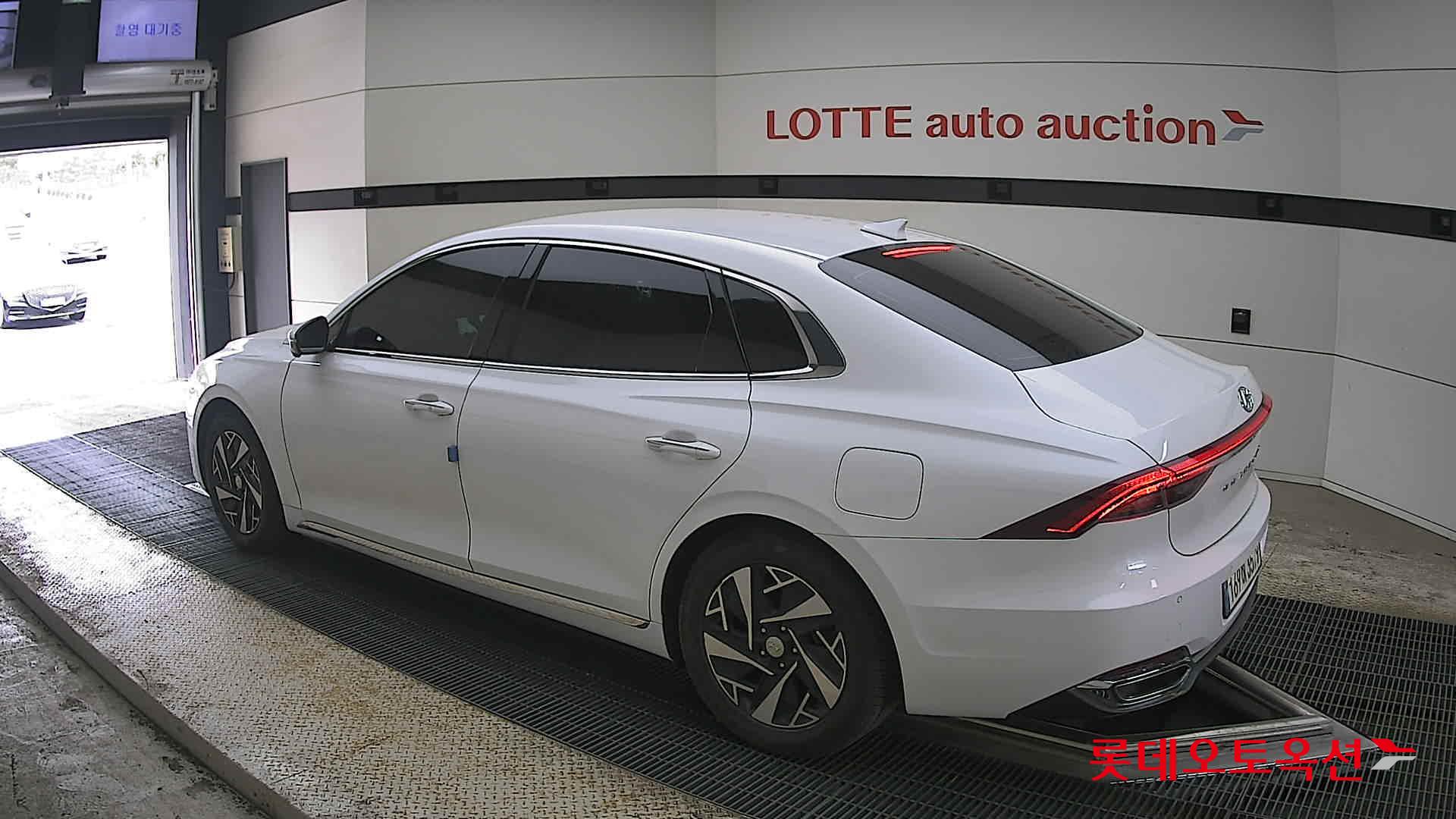 هيونداي جرانجر 2022 - صورة 15