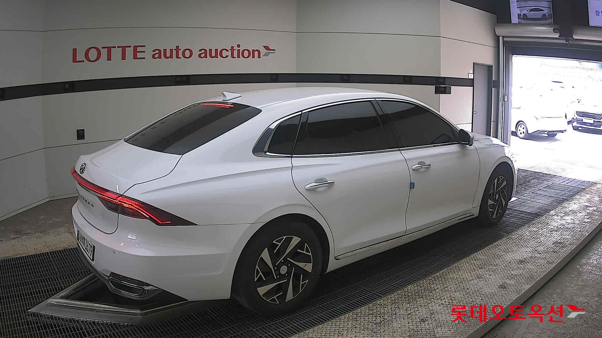 هيونداي جرانجر 2022 - صورة 19