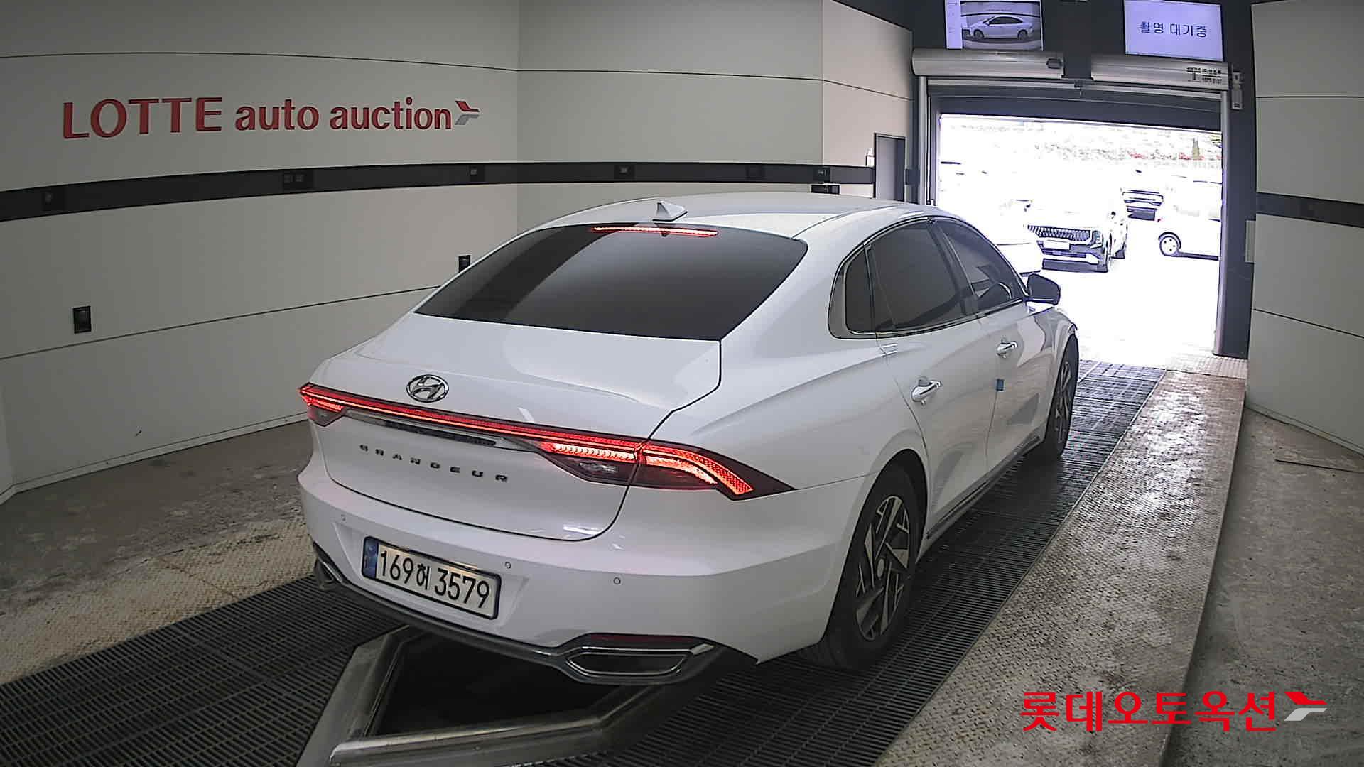 هيونداي جرانجر 2022 - صورة 18