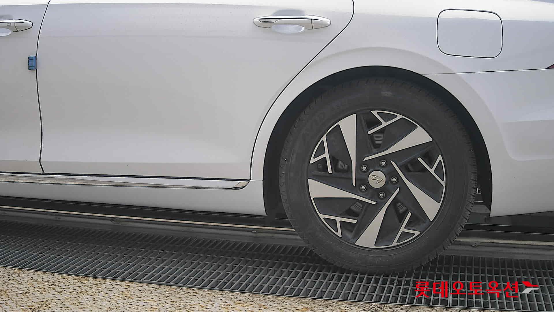 هيونداي جرانجر 2022 - صورة 26