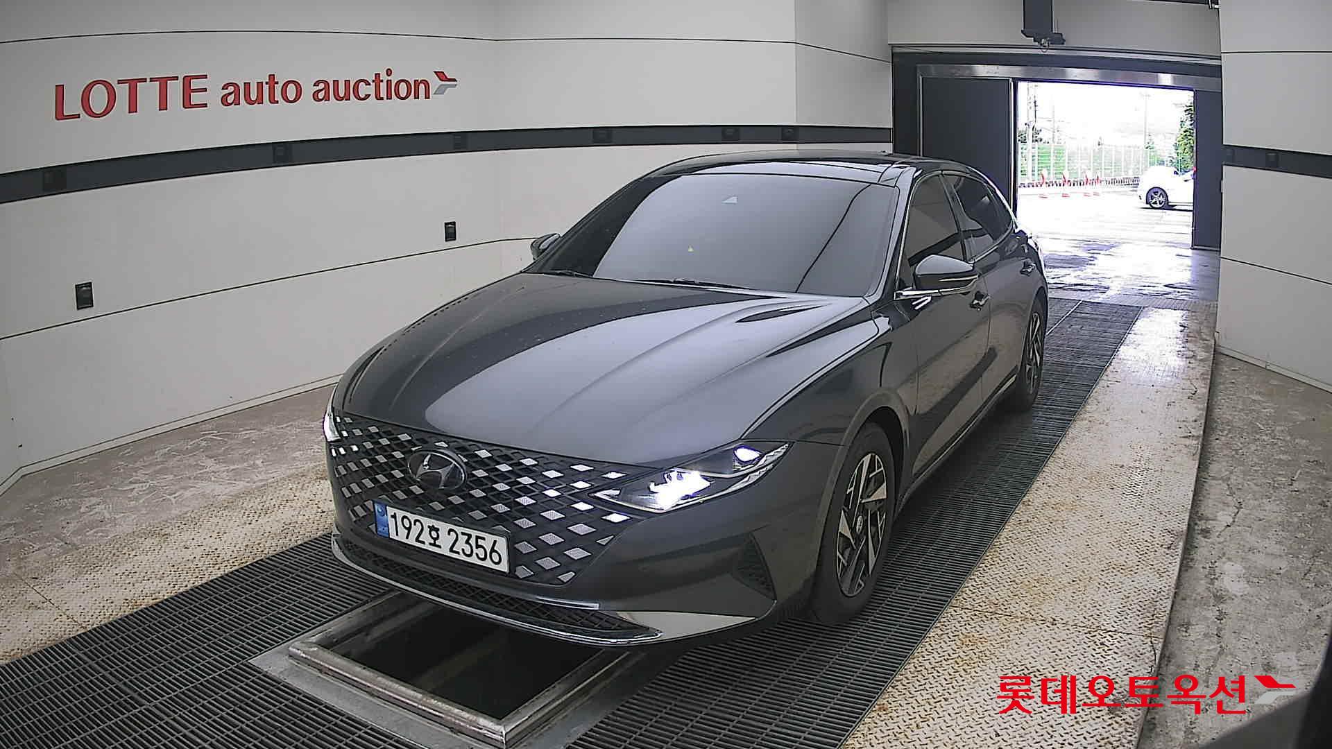 2022 - hyundai grandeur